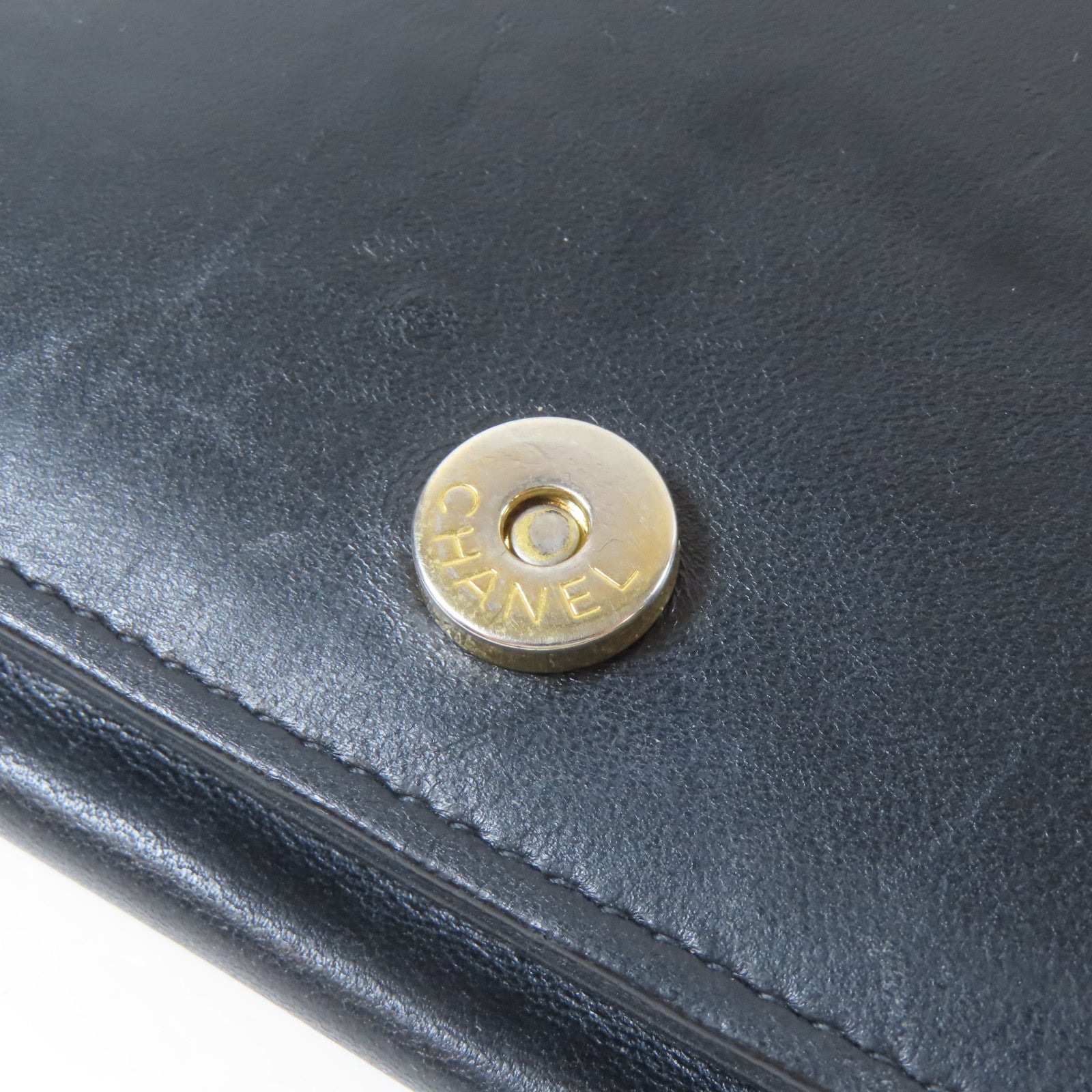 CHANEL 斜紋牛皮皮革Boy WOC Wallet On Chain金扣鏈帶肩背袋黑色