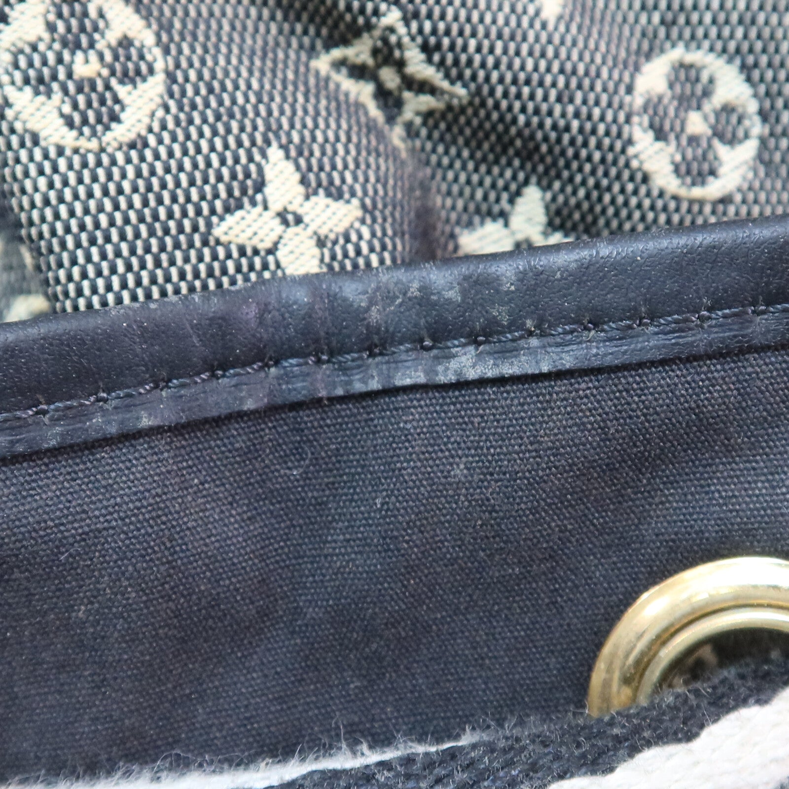 LOUIS VUITTON Monogram Mini Lin Betsy金扣背包