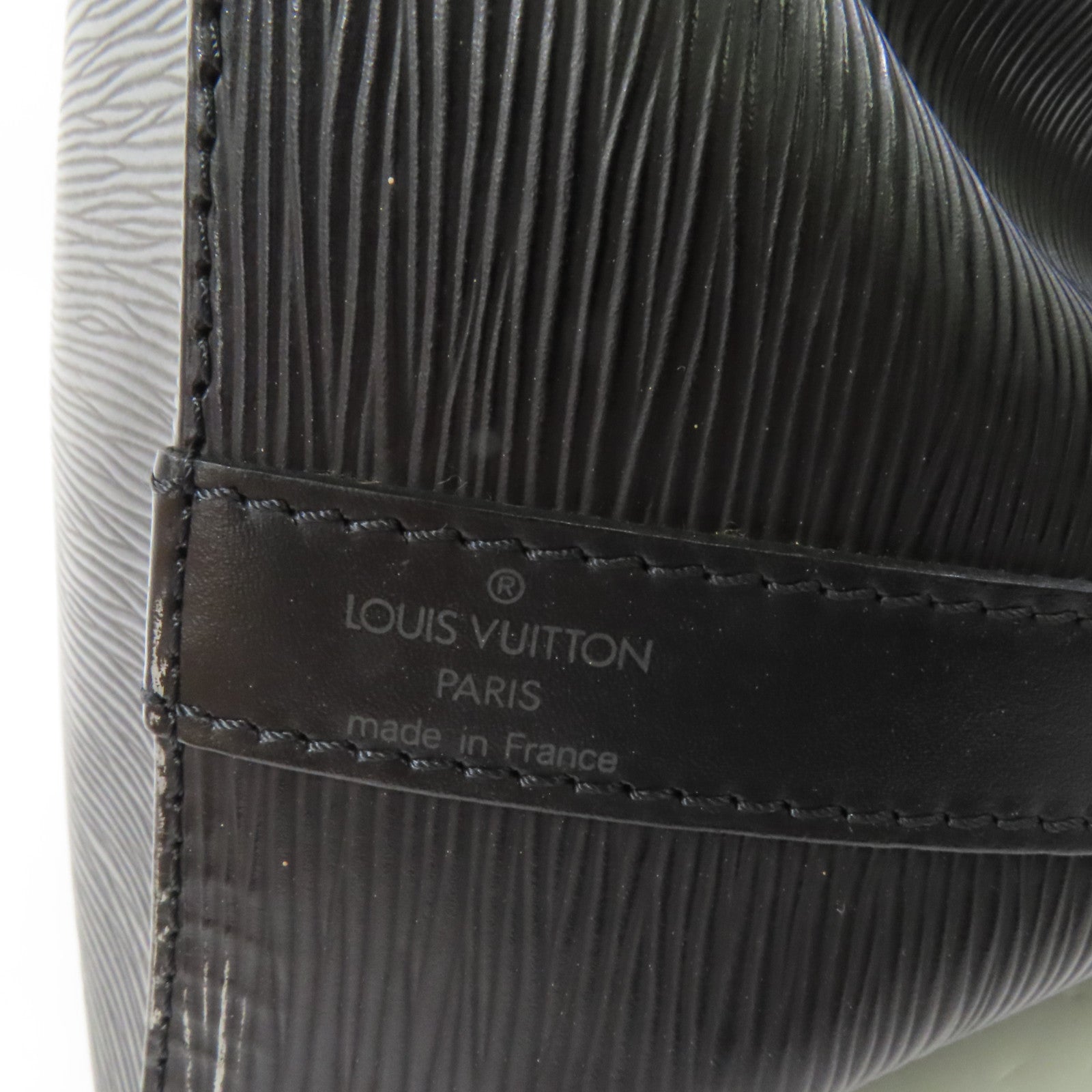 LOUIS VUITTON Epi Petit Noe金扣肩背袋