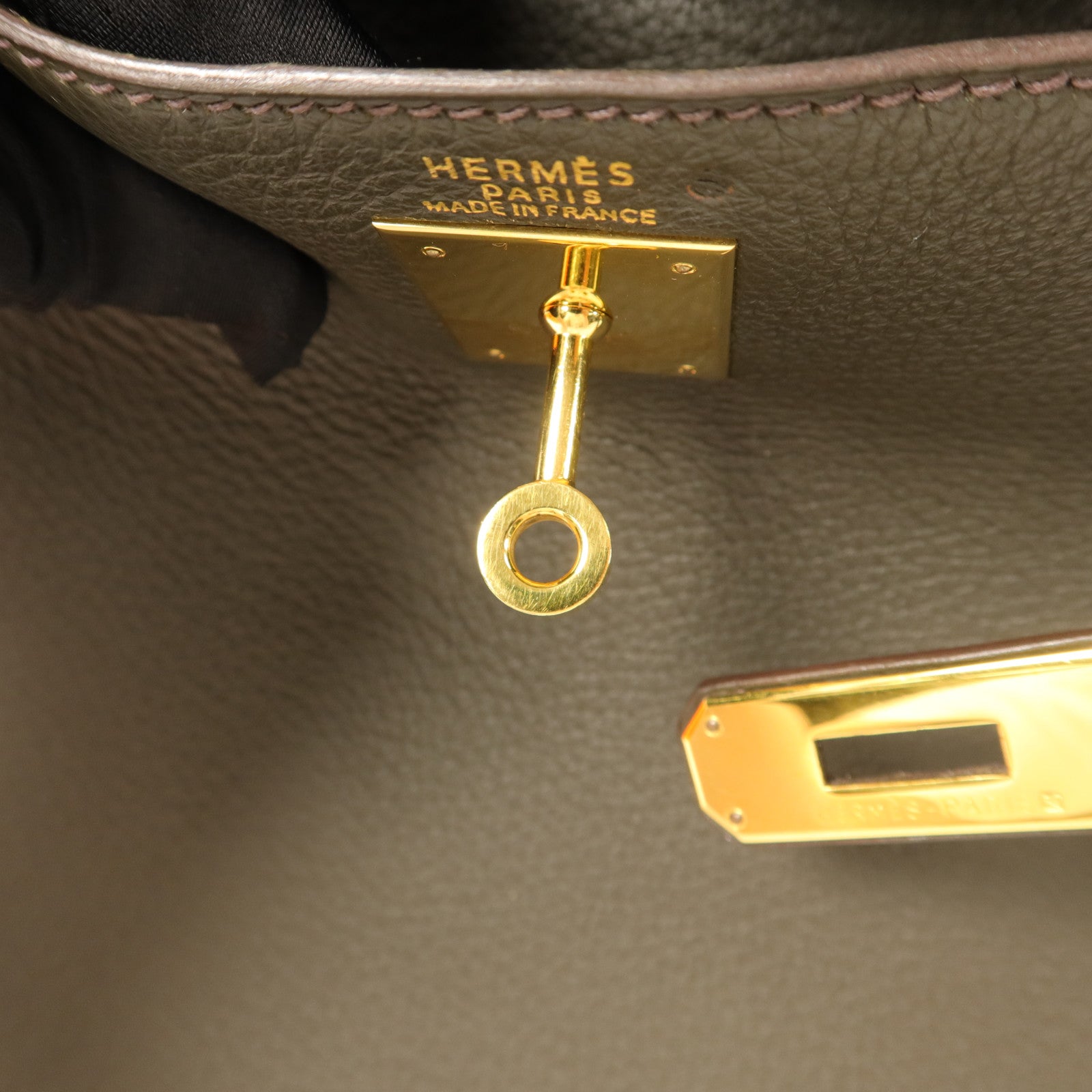 HERMES Clemence皮革Kelly 32手挽袋Vert de Gris