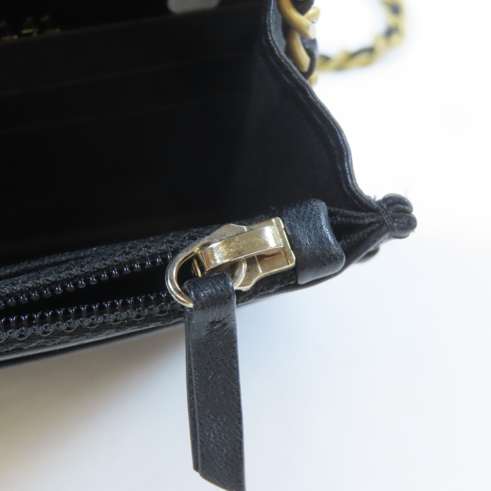CHANEL 斜紋牛皮皮革Boy WOC Wallet On Chain金扣鏈帶肩背袋黑色