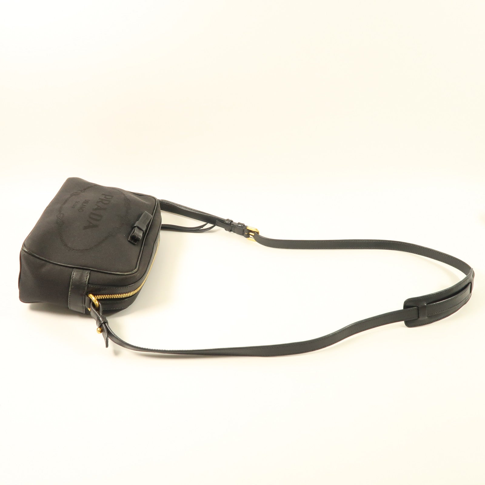 PRADA 帆布Shoulder Bag金扣肩背袋