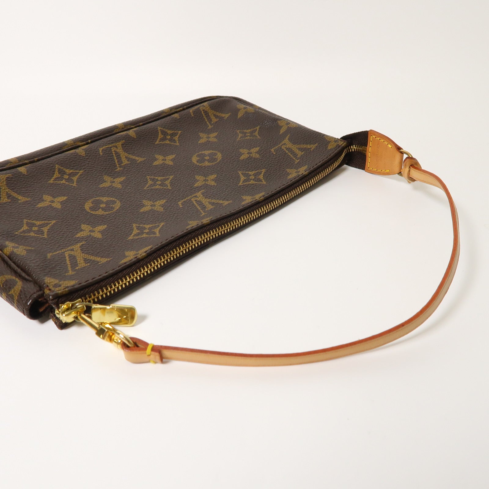 LOUIS VUITTON Monogram Pochette Accessoires金扣手挽袋啡色