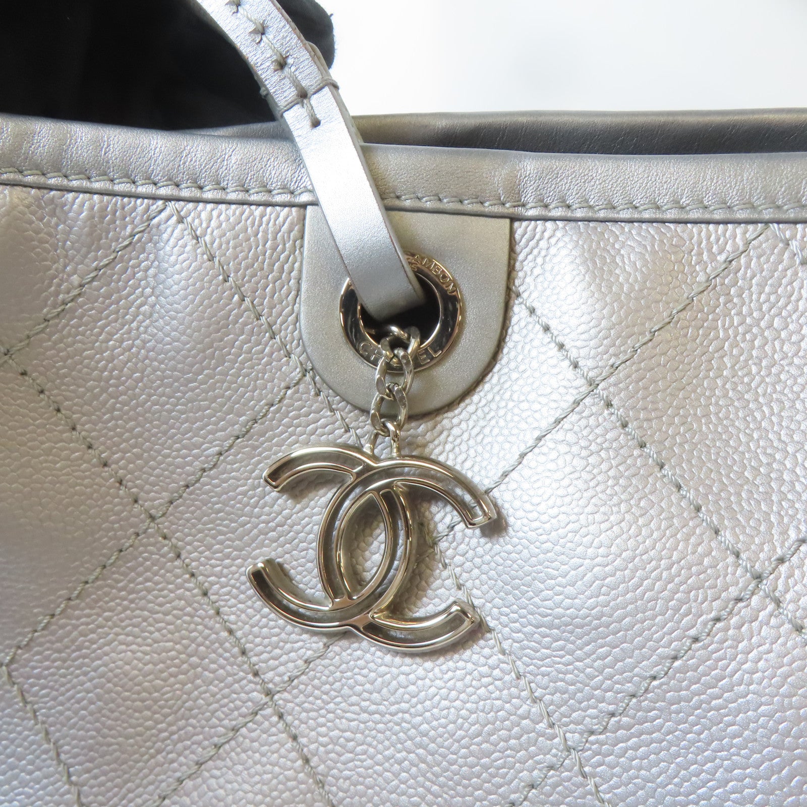 CHANEL 【激減優惠】菱格Caviar皮革Tote Bag銀扣手挽袋銀色