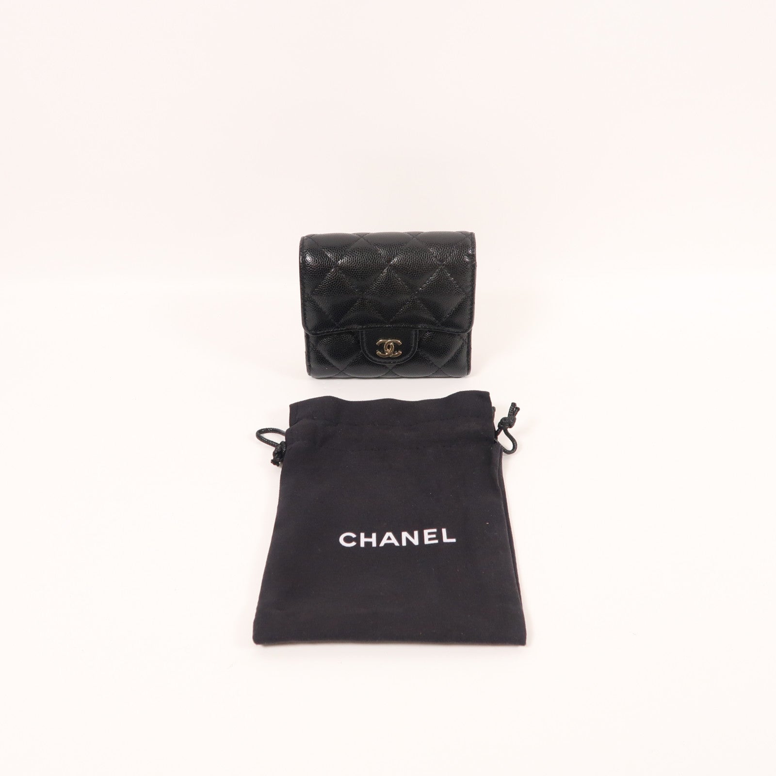 CHANEL 牛皮皮革Fold Wallet金扣錢包