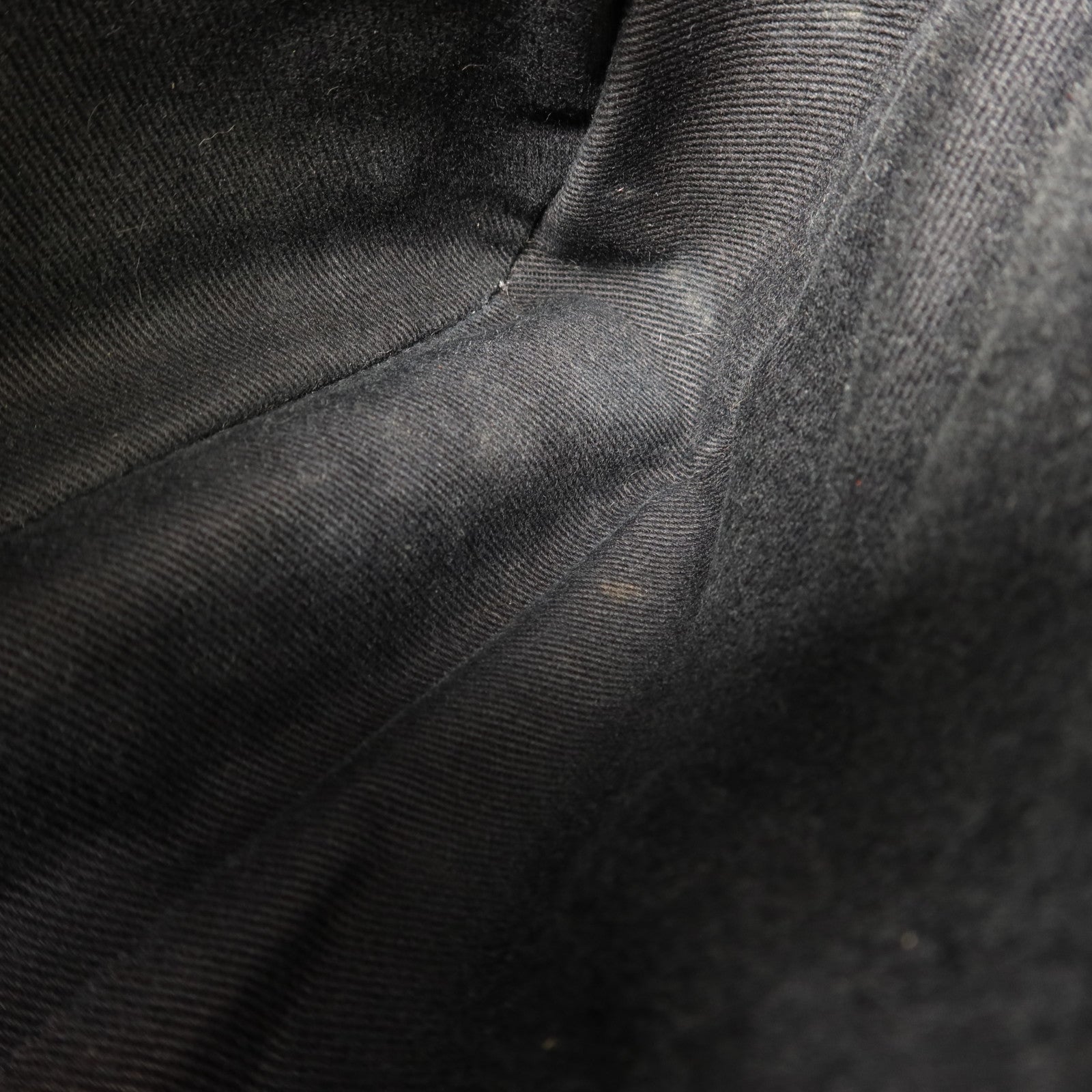 CHANEL 牛皮皮革Chain Shoulder Bag銀扣鏈帶肩背袋