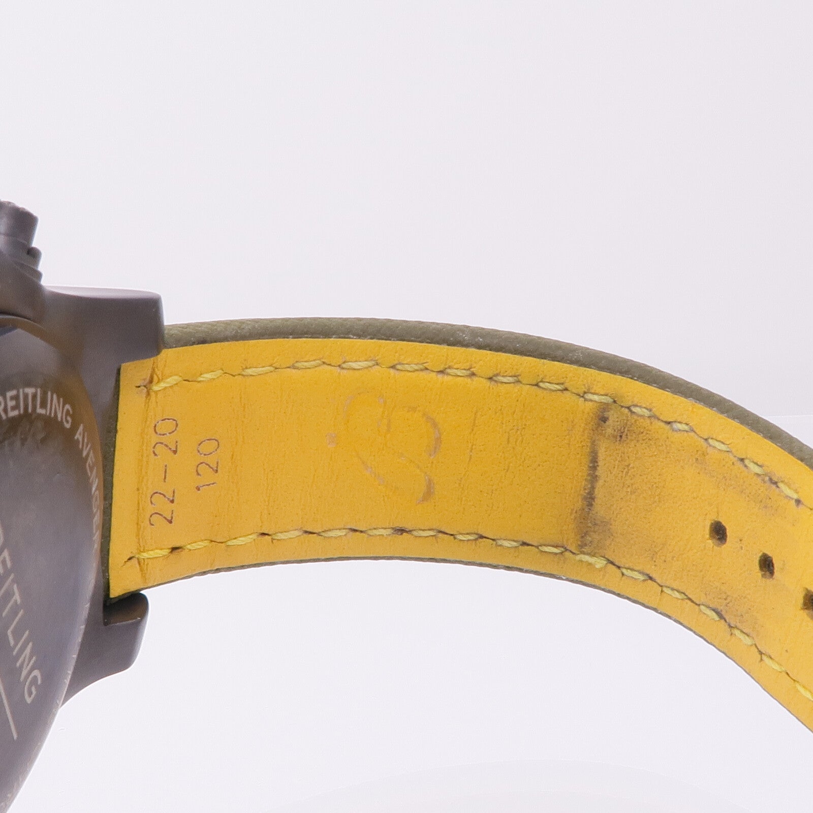 BREITLING Avenger Chronograph 45 V13317