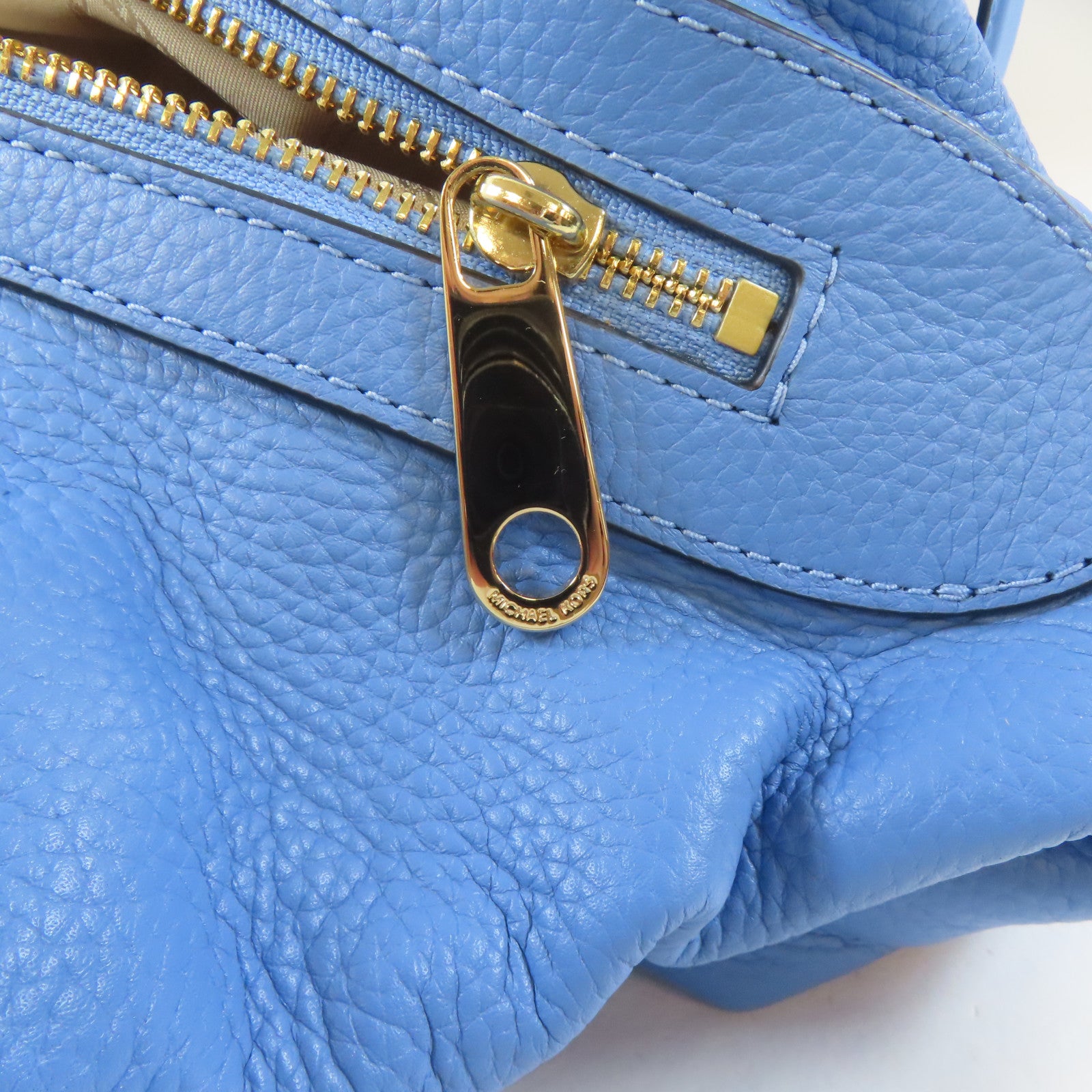 Michael Kors 【激減優惠】牛皮皮革Raven金扣肩背袋淺藍色