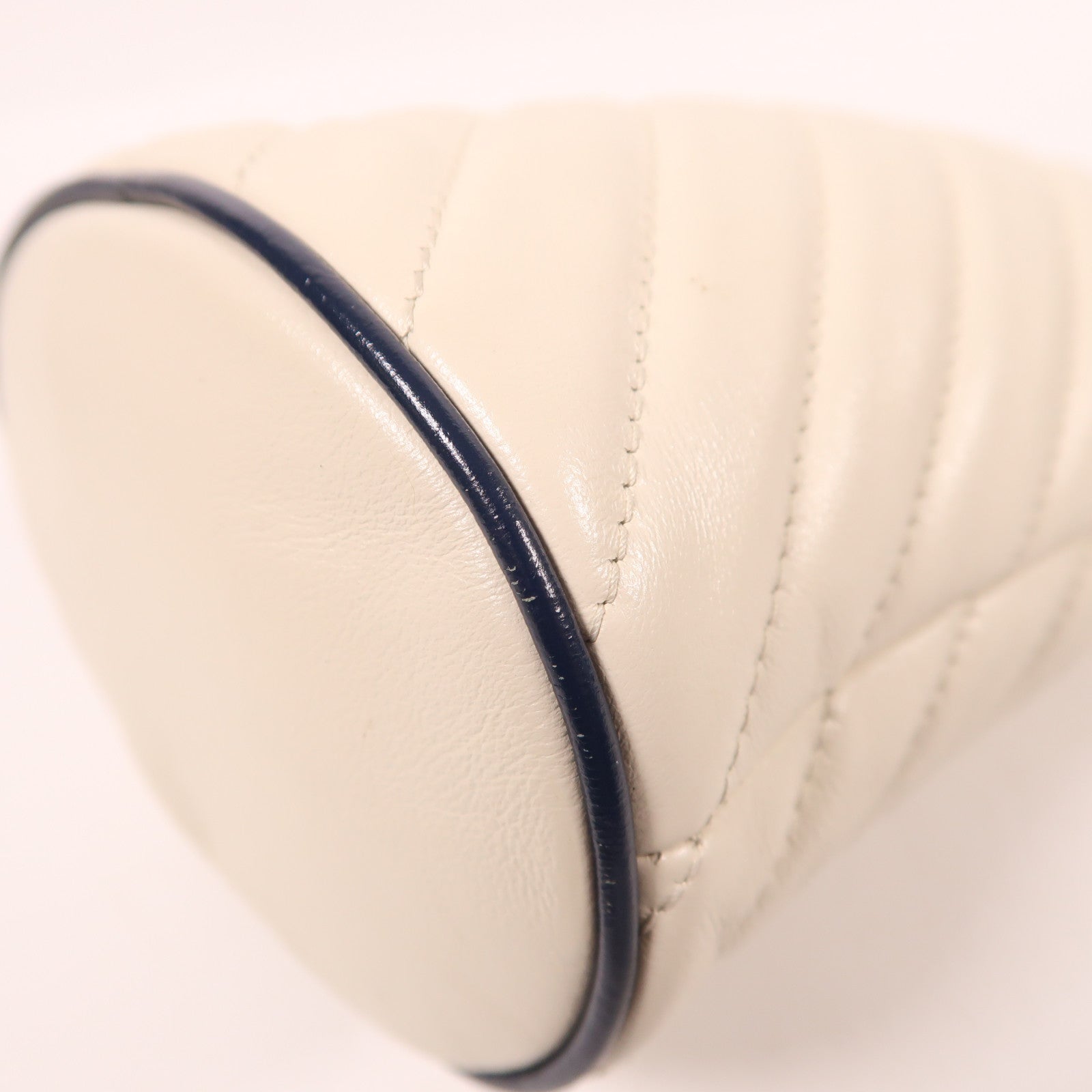 GUCCI 牛皮皮革Bucket Bag金扣鏈帶肩背袋