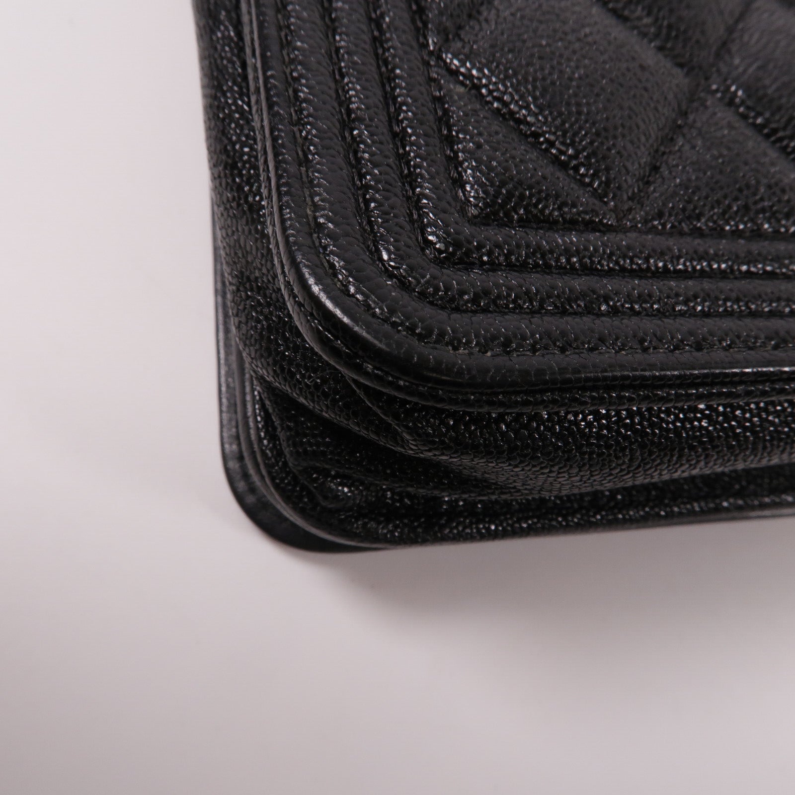 CHANEL 牛皮皮革Boy Wallet On Chain鏈帶肩背袋