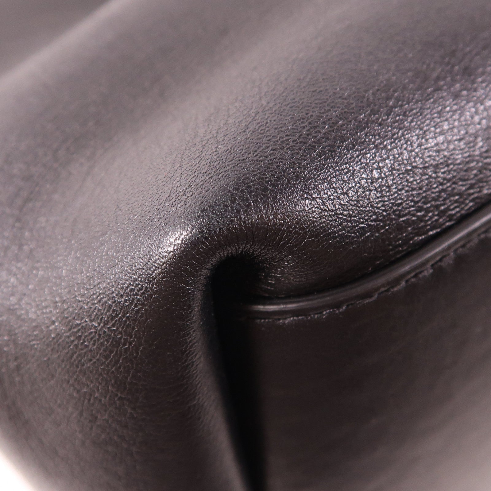 BOTTEGA VENETA 牛皮皮革Point Medium手挽肩背兩用袋