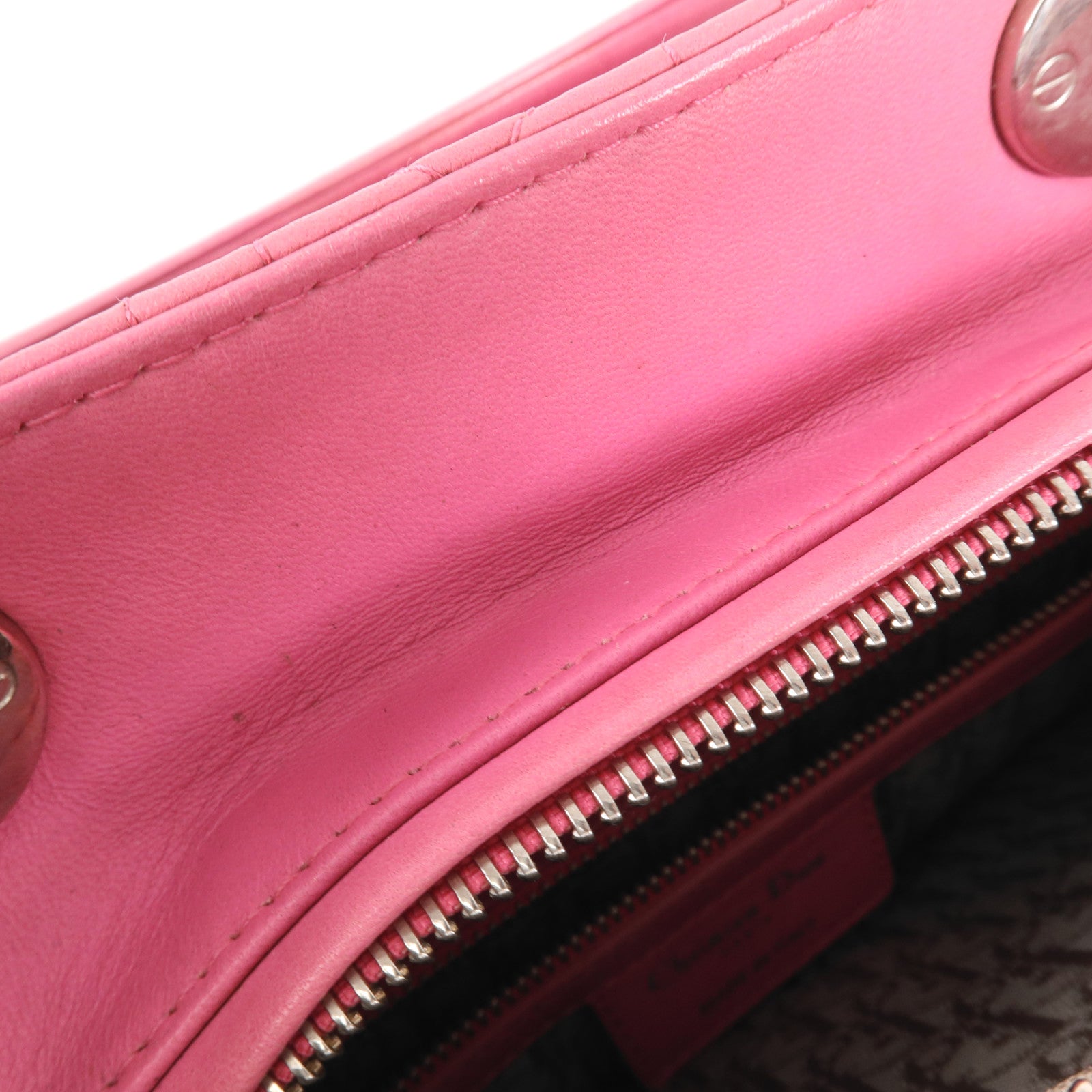 Dior 羊皮皮革Lady Dior銀扣手挽袋