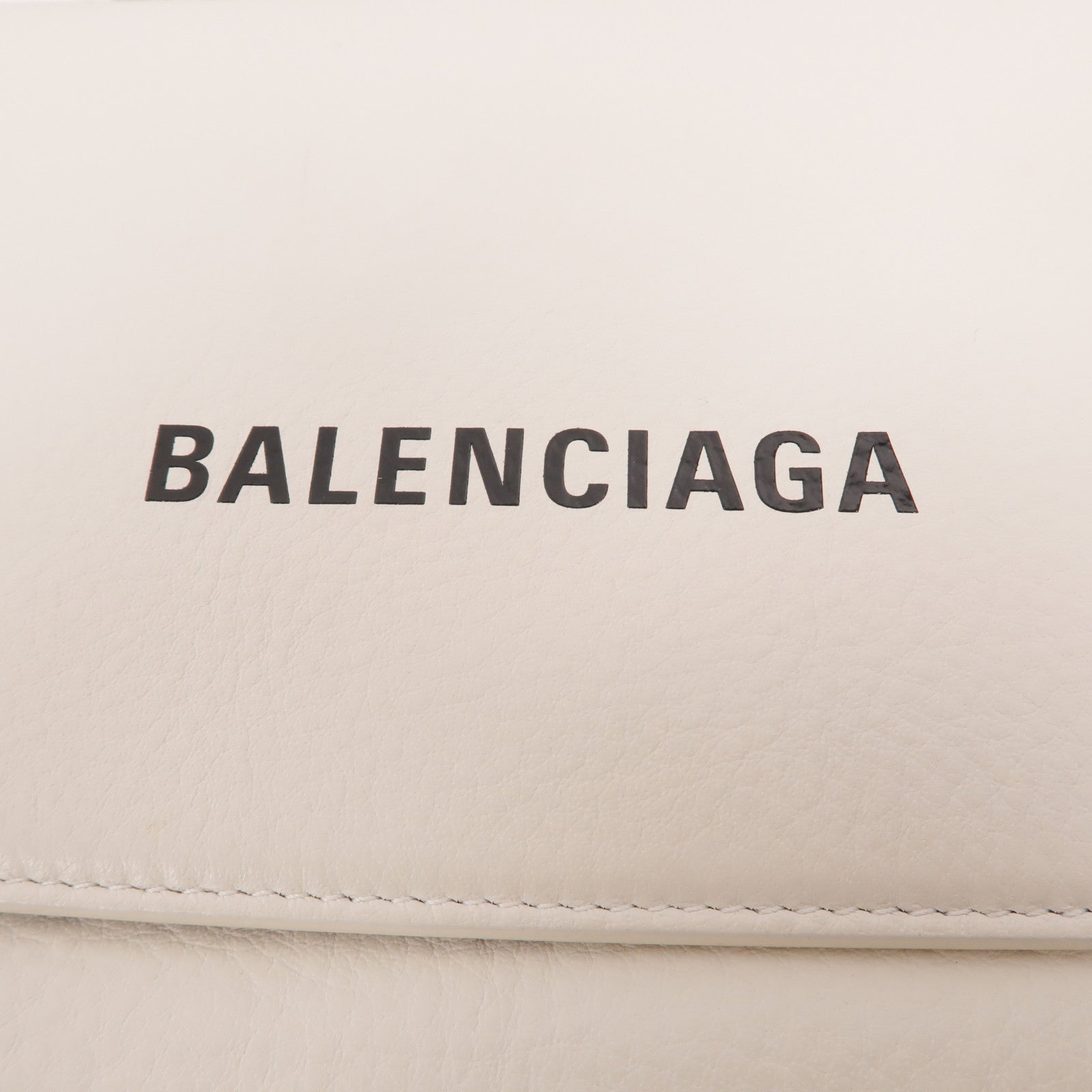 BALENCIAGA 牛皮皮革Everyday鏈帶肩背袋