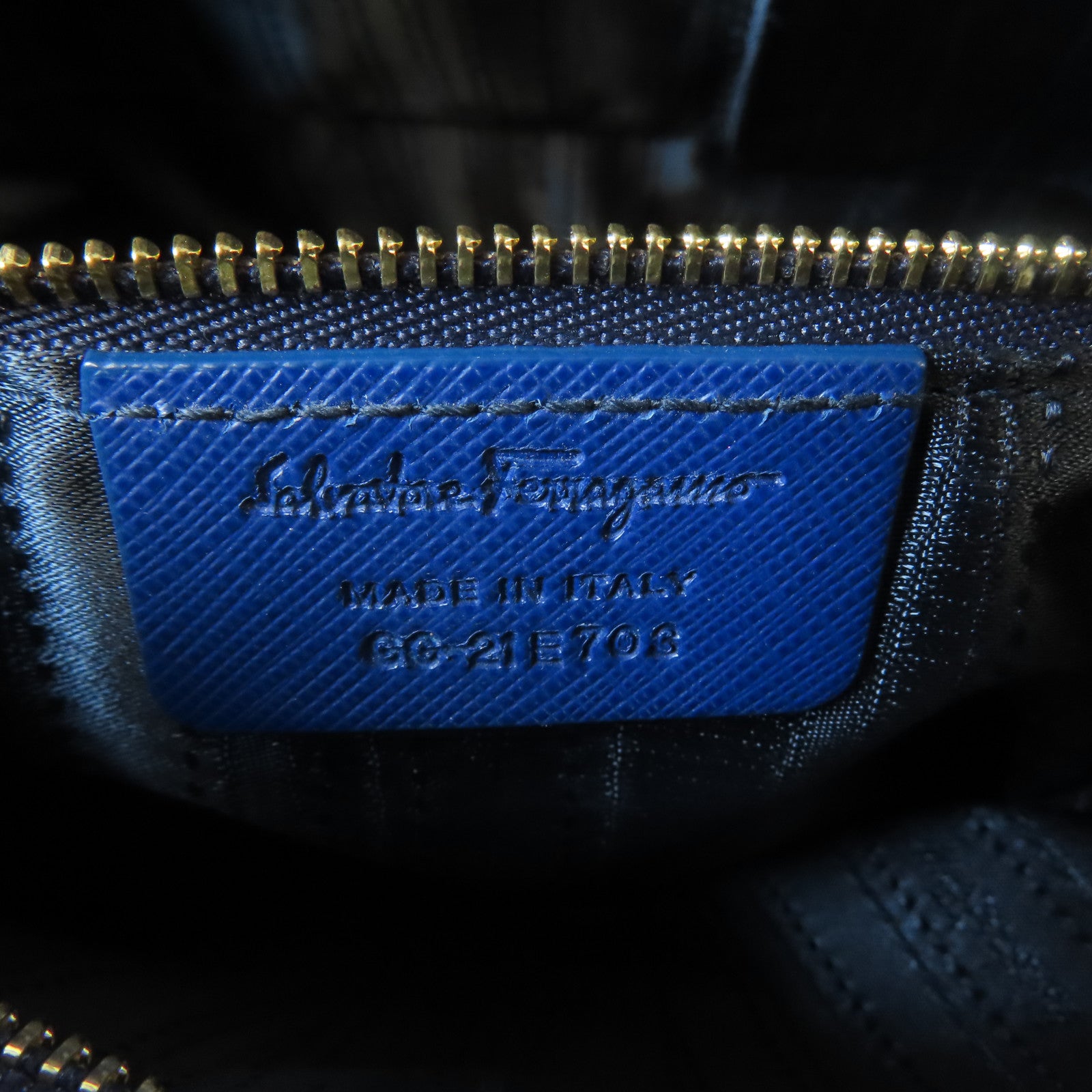 Salvatore Ferragamo 牛皮皮革2 Way Shoulder金扣手挽肩背兩用袋藍色