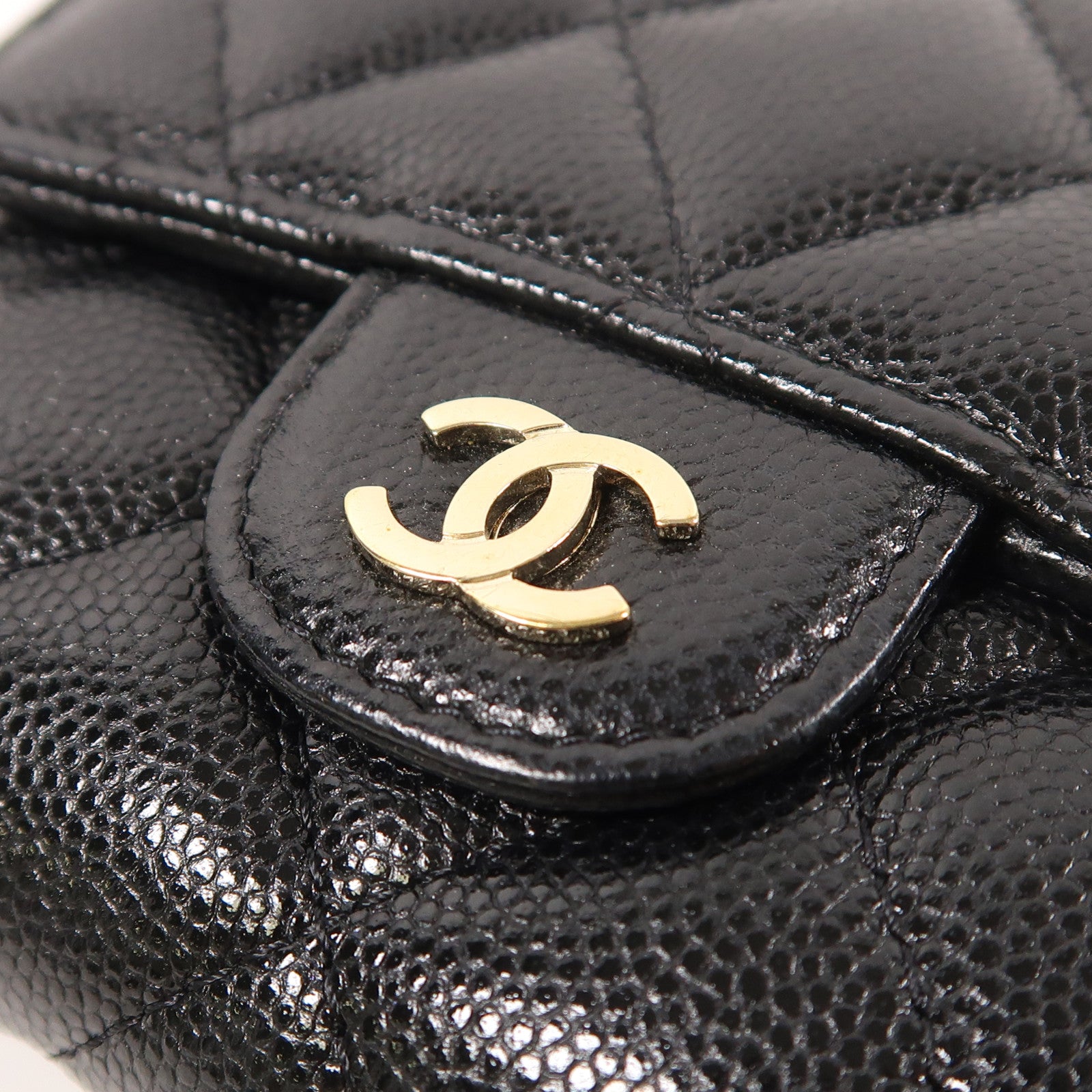 CHANEL 牛皮皮革Fold Wallet金扣錢包