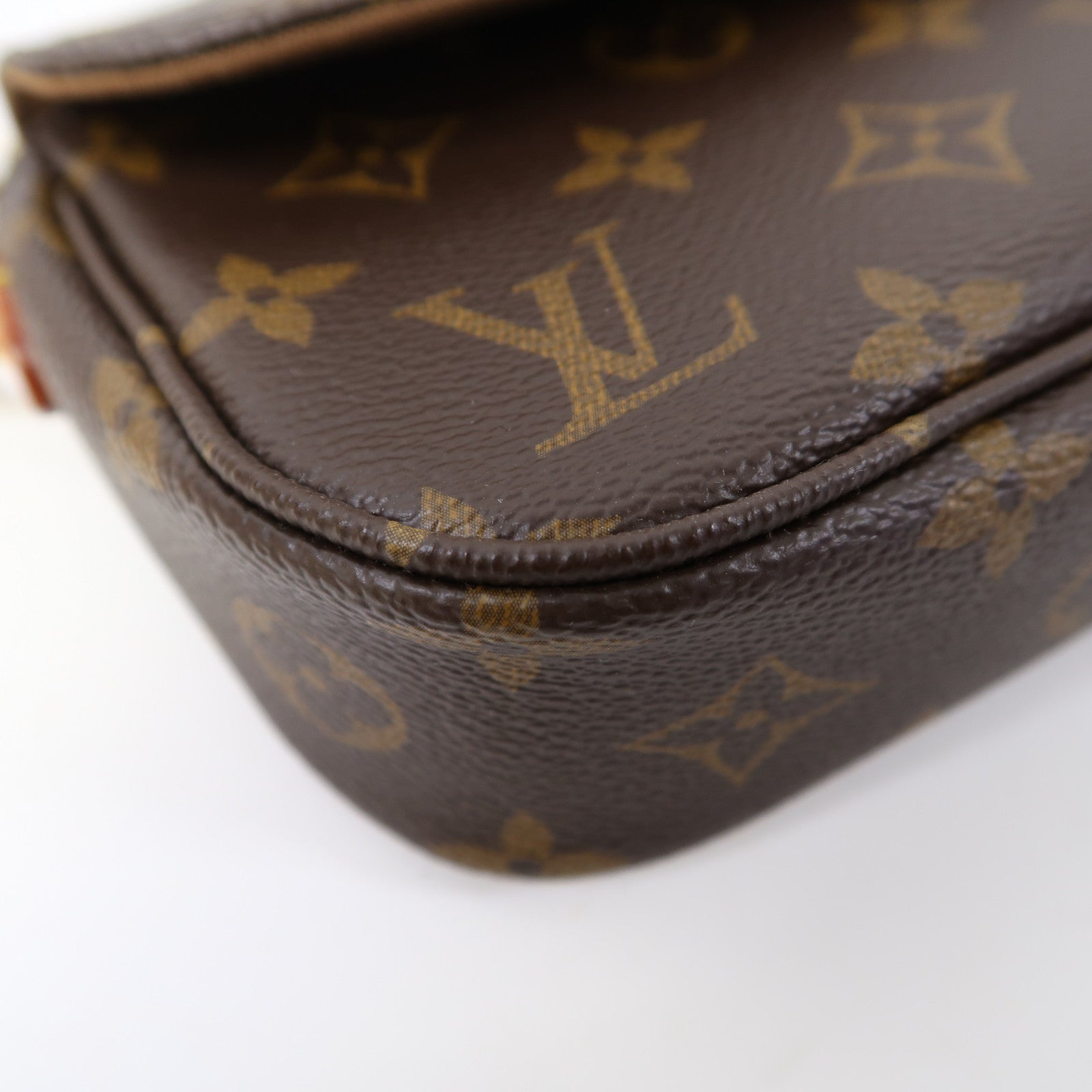 LOUIS VUITTON Monogram Wallet On Chain Ivy金扣肩背袋啡色