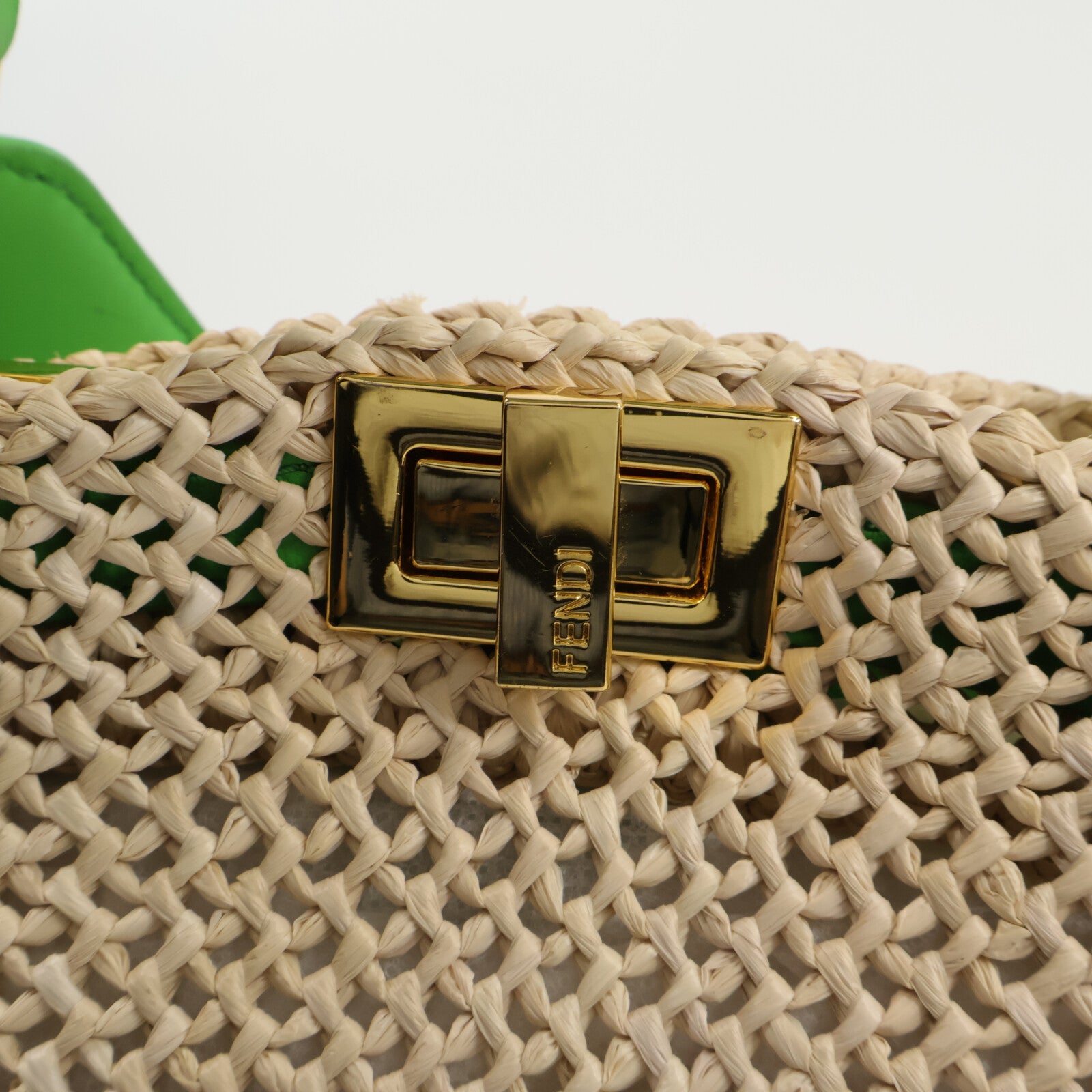 FENDI 藤料Peekaboo Mini手挽肩背兩用袋
