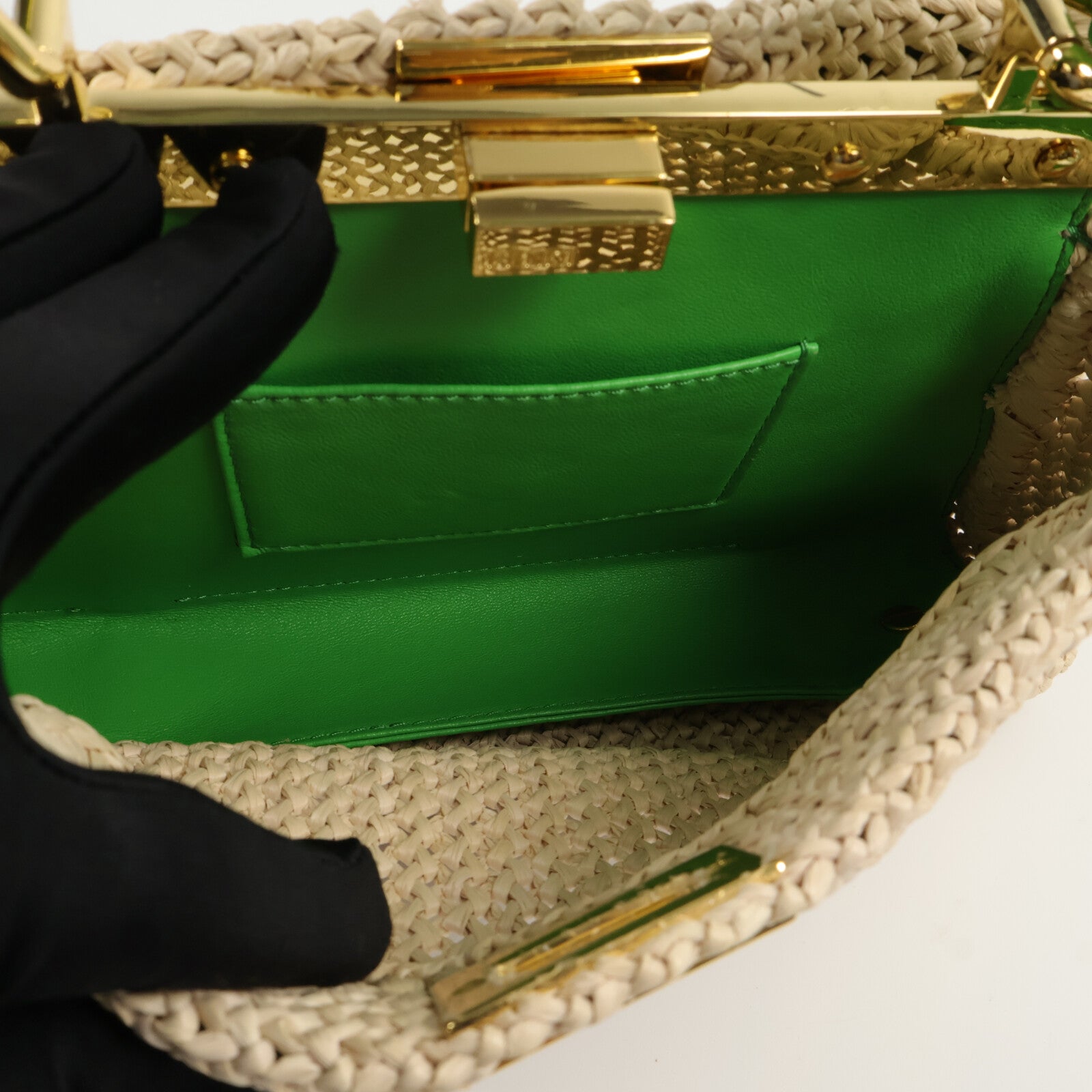 FENDI 藤料Peekaboo Mini手挽肩背兩用袋