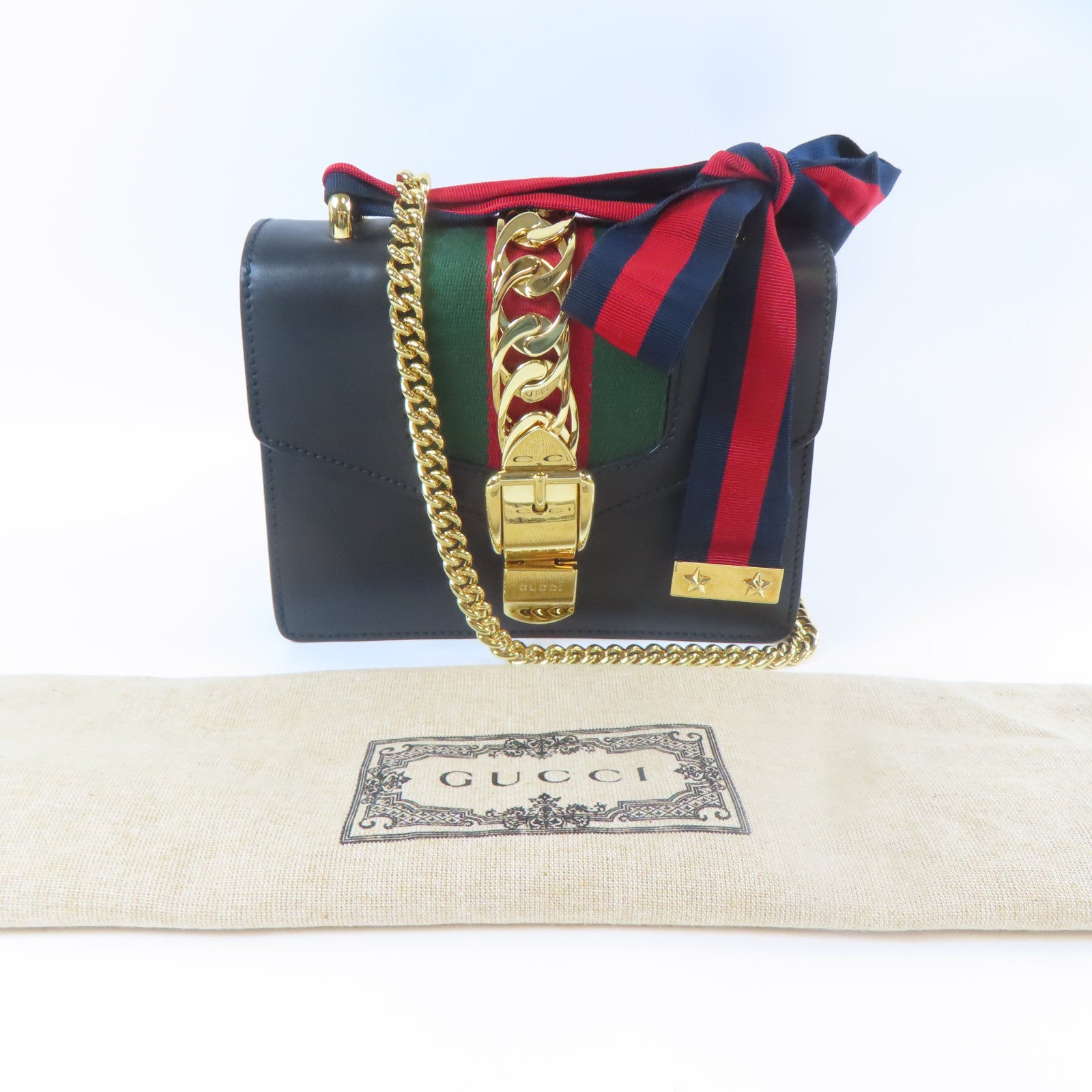 GUCCI 【激減優惠】牛皮皮革Sylvie Mini Chain Bag金扣鏈帶肩背袋黑色