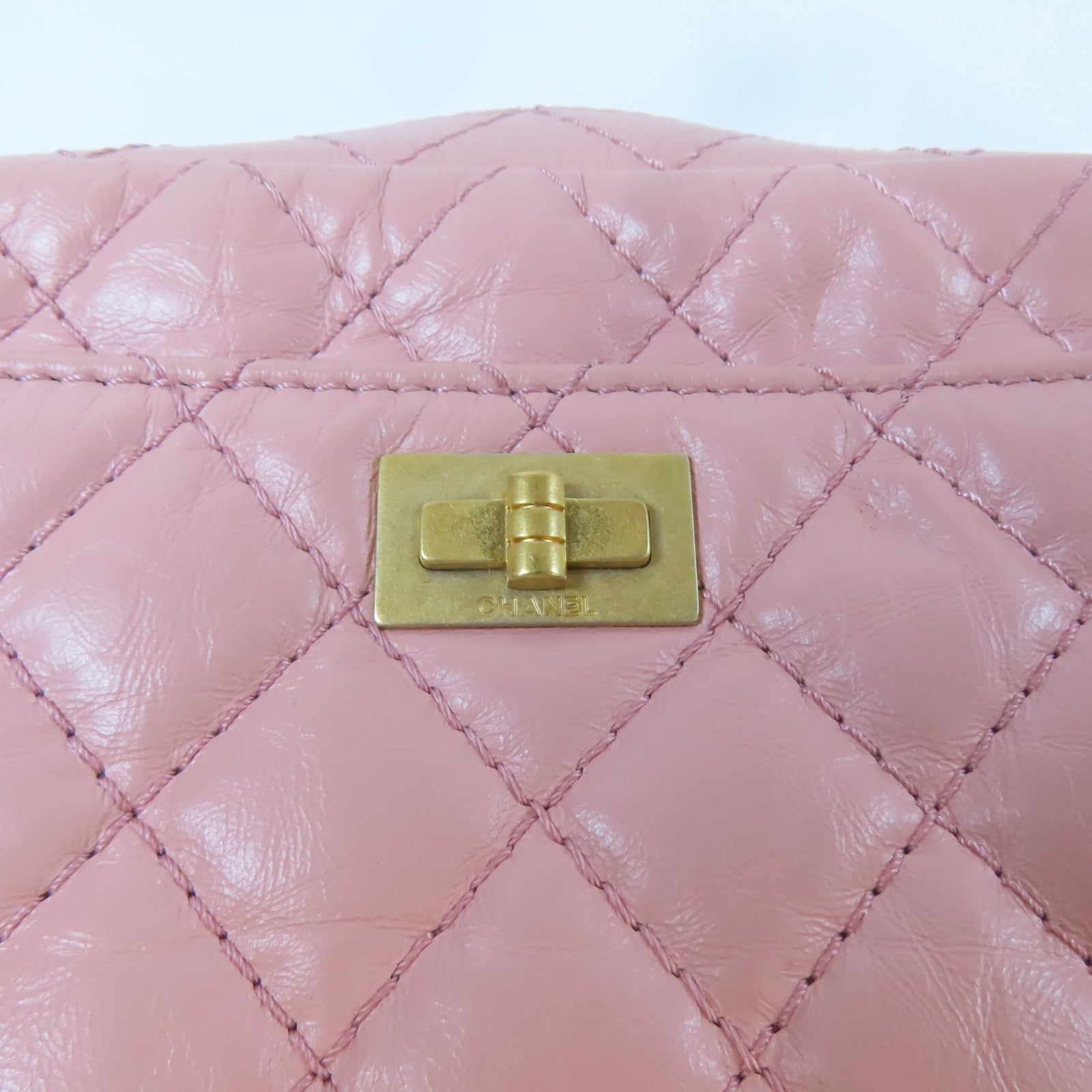 CHANEL 菱格羊皮皮革2.55 Camera Bag金扣鏈帶肩背袋粉紅色