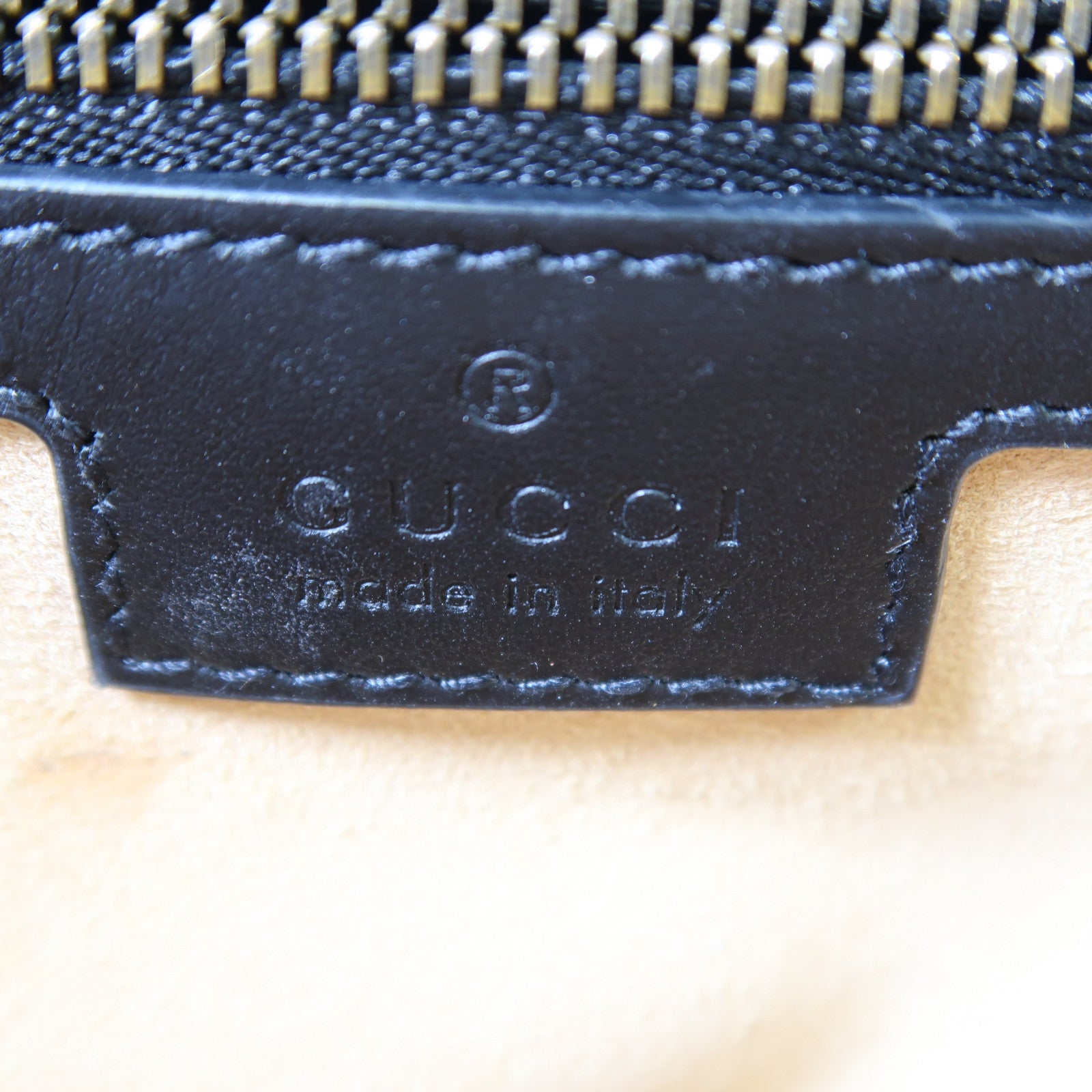 GUCCI 牛皮皮革GG Marmont金扣鏈帶肩背袋黑色