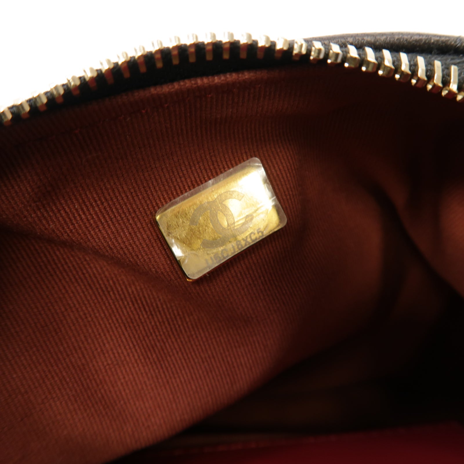 CHANEL 菱格牛皮皮革Chain Shoulder金扣肩背袋黑色