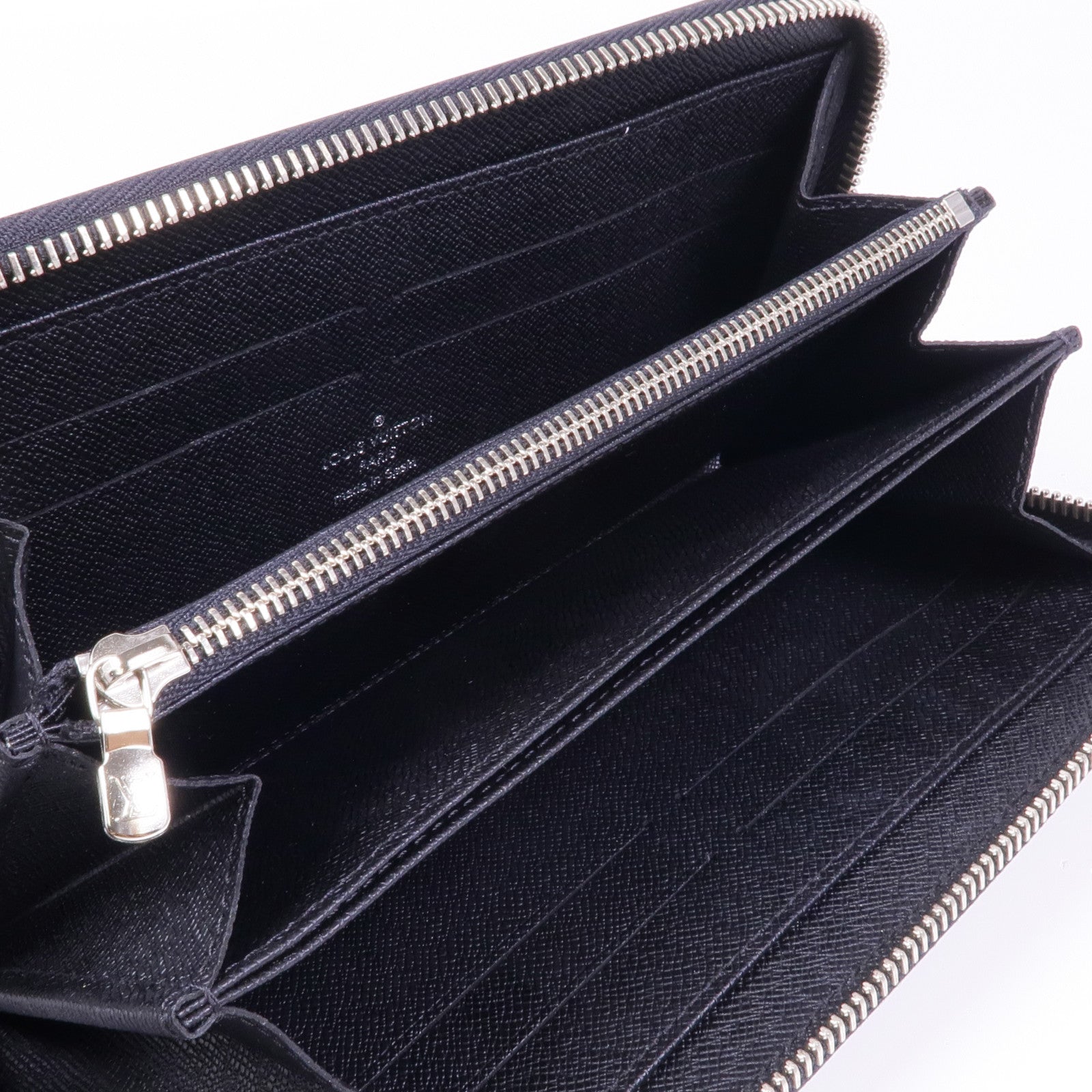 LOUIS VUITTON LV SHW Long Wallet M64838 Epi Leather Black