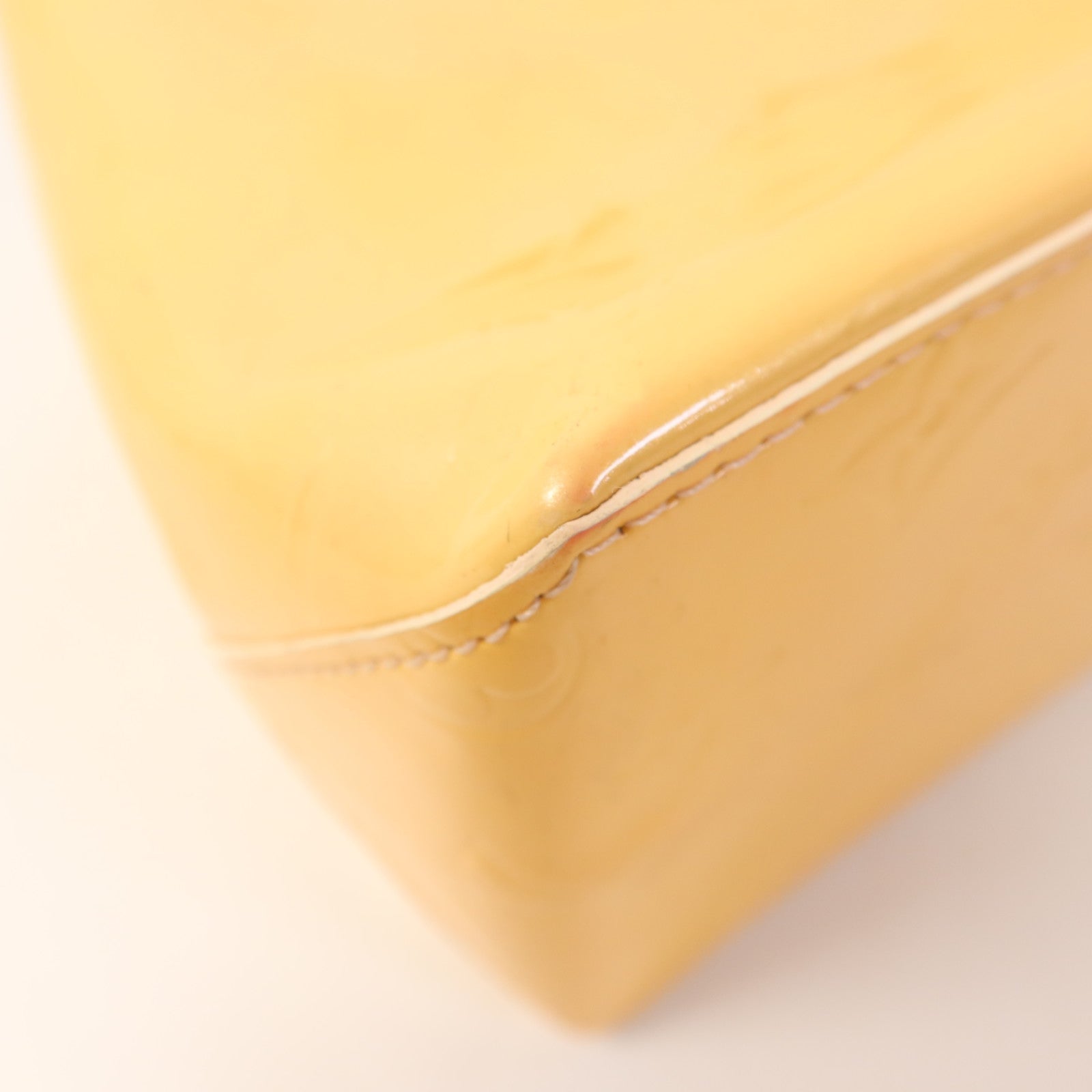 LOUIS VUITTON Vernis Reade PM金扣手挽袋