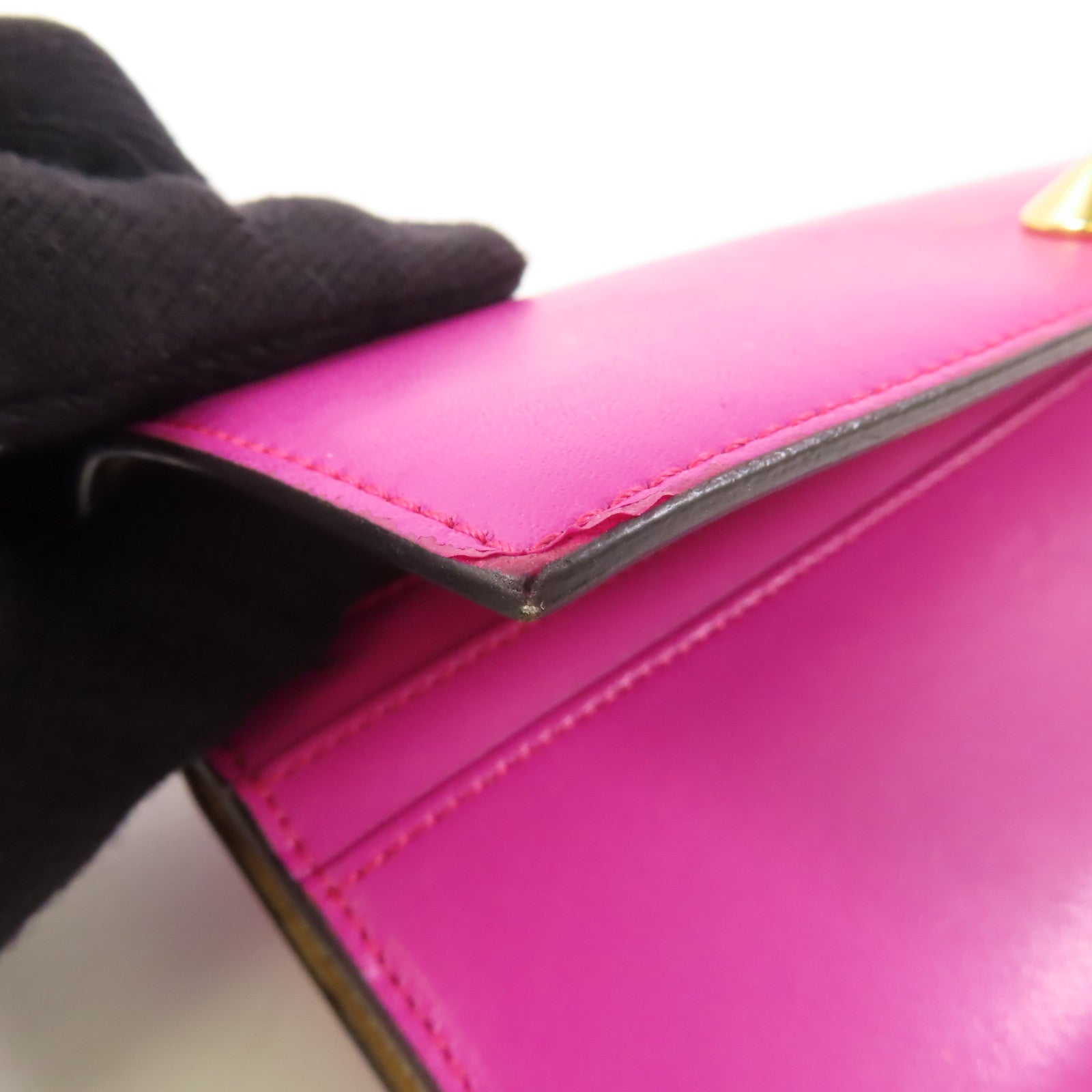 FENDI 牛皮皮革Long Wallet金扣長錢包