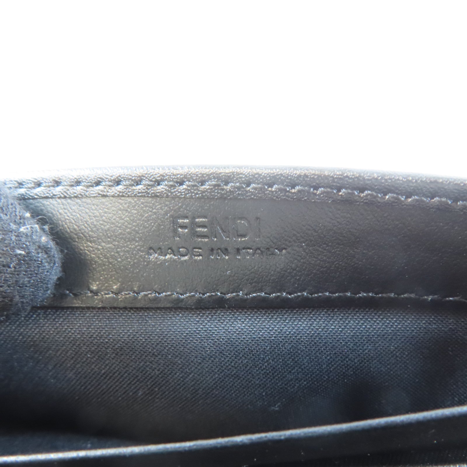 FENDI 牛皮皮革Karl Lagerfeld Wallet With Chain銀扣鏈帶肩背袋黑色