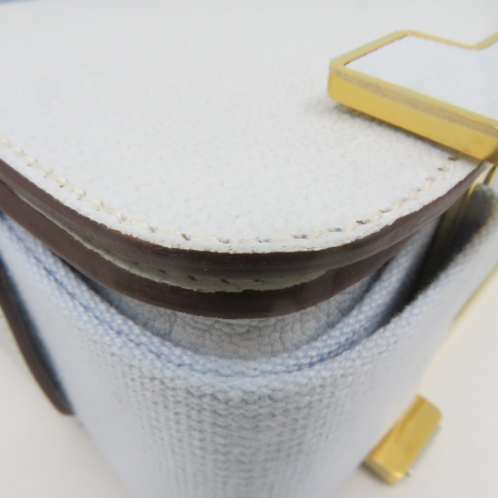 HERMES 【清倉大減價】Chevre皮革Geta Bleu Brume Shoulder Bag金扣肩背袋淺藍色