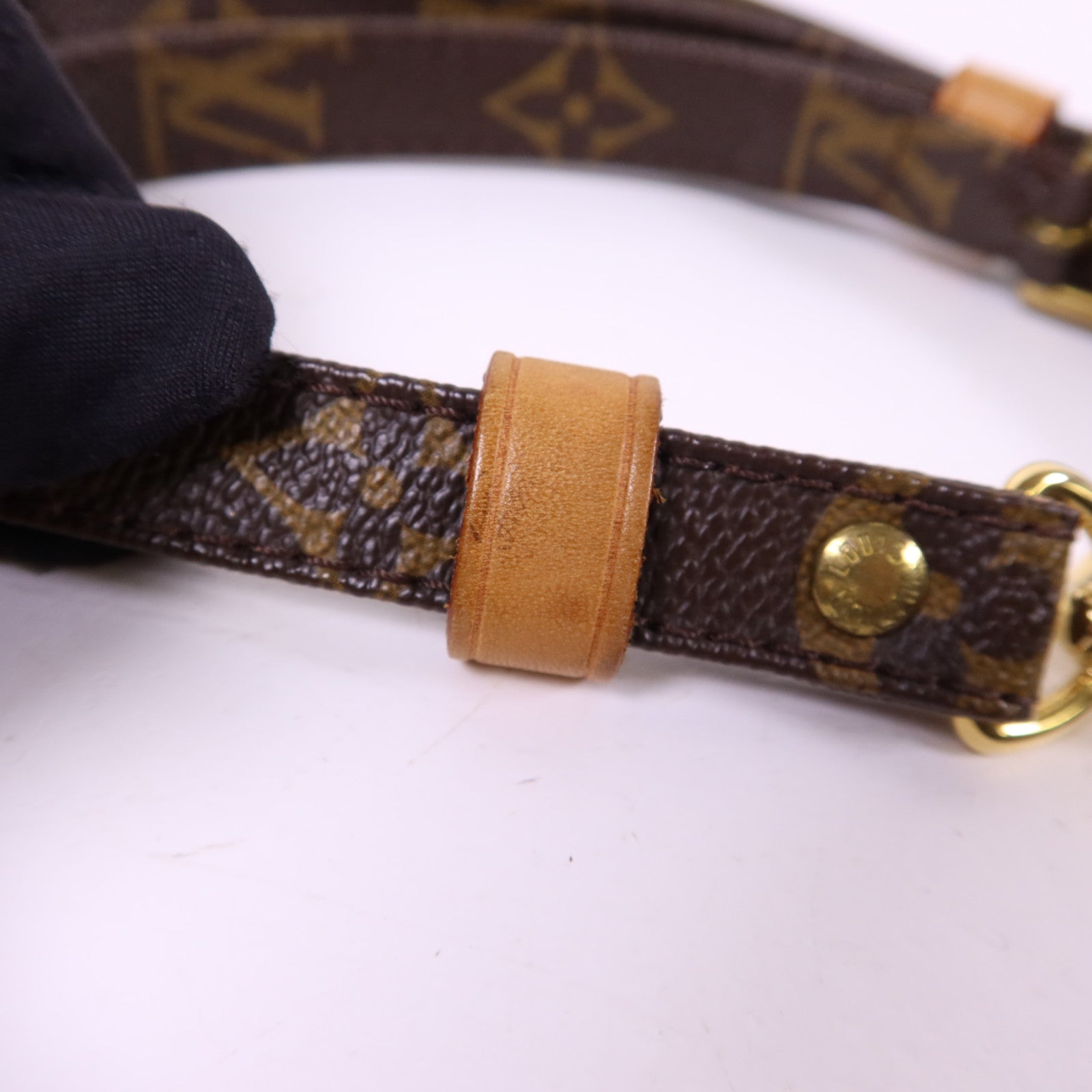 LOUIS VUITTON Monogram Shoulder Strap金扣肩帶