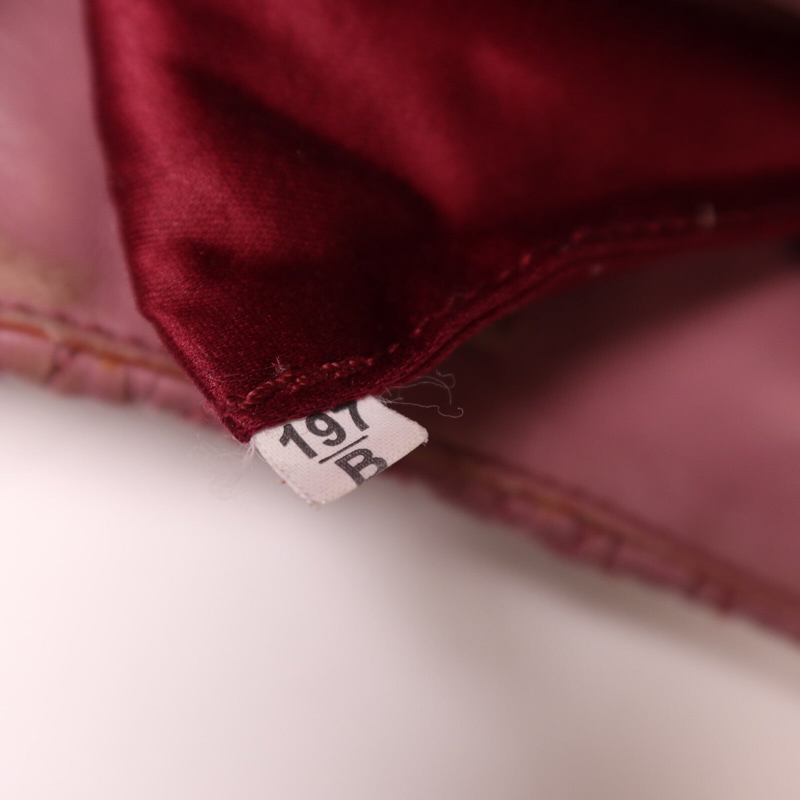 Miu Miu 羊皮皮革Shoulder Bag銀扣手挽肩背兩用袋