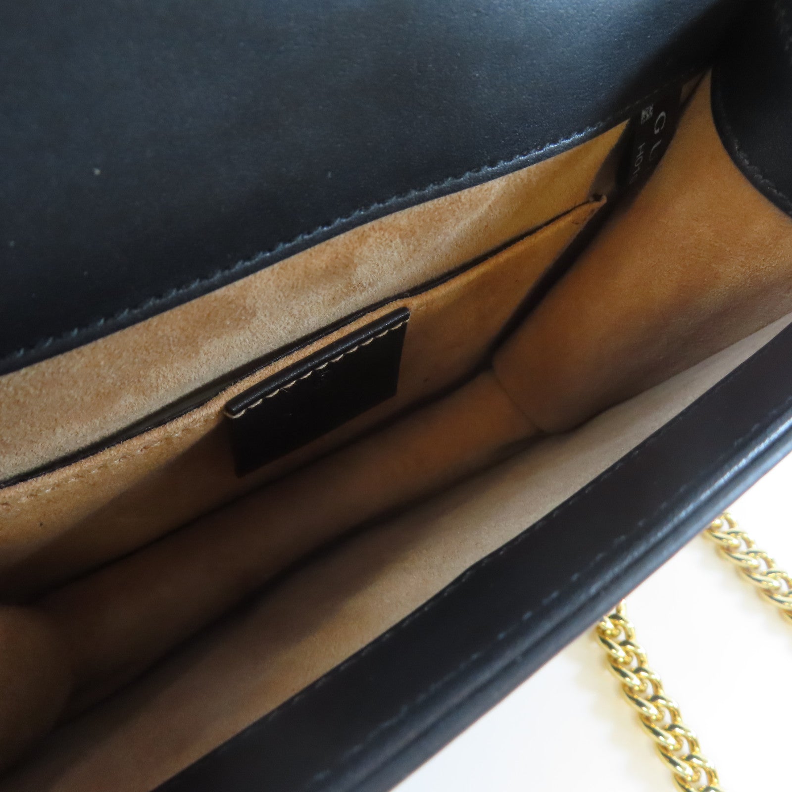 GUCCI 【激減優惠】牛皮皮革Sylvie Mini Chain Bag金扣鏈帶肩背袋黑色