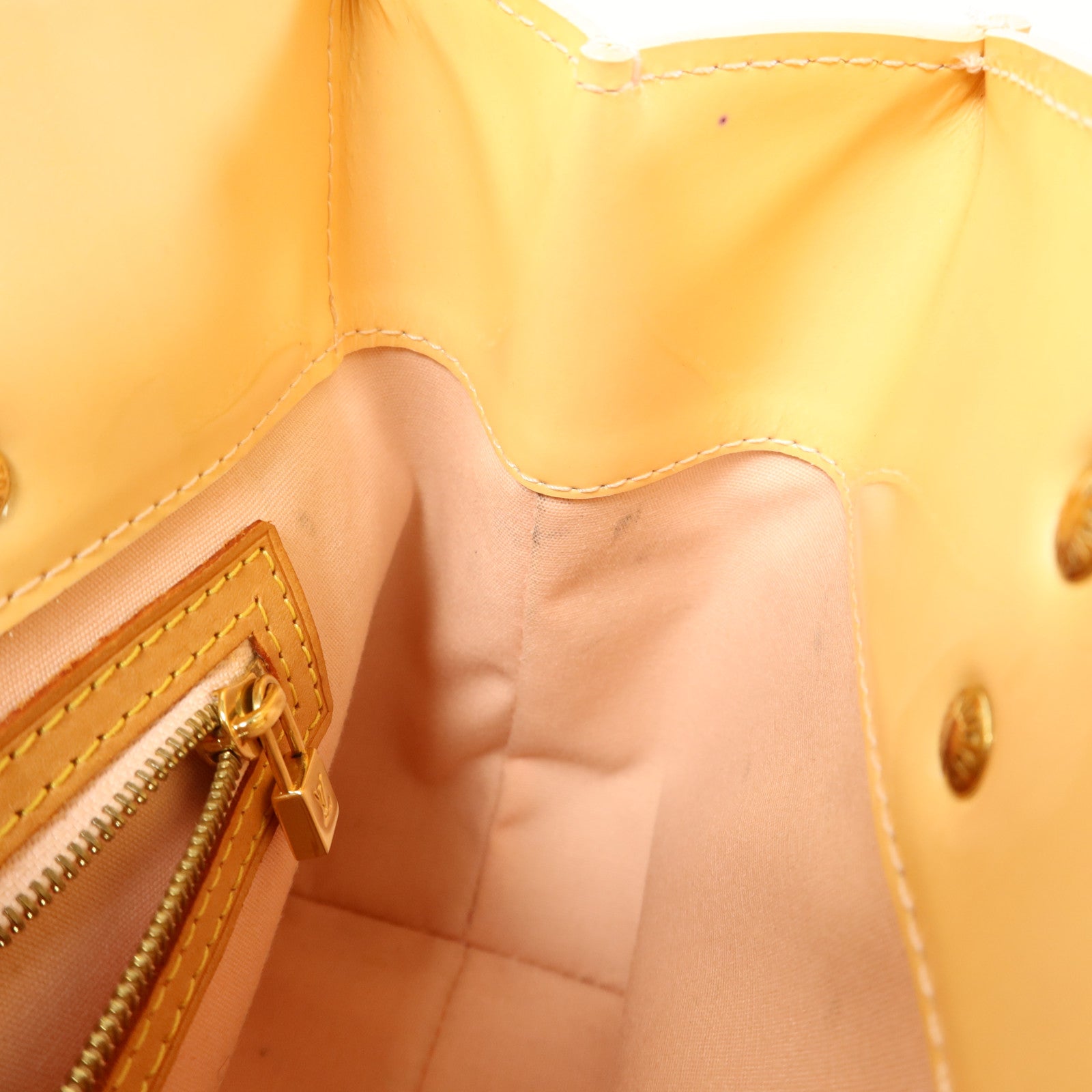 LOUIS VUITTON Vernis Reade PM金扣手挽袋