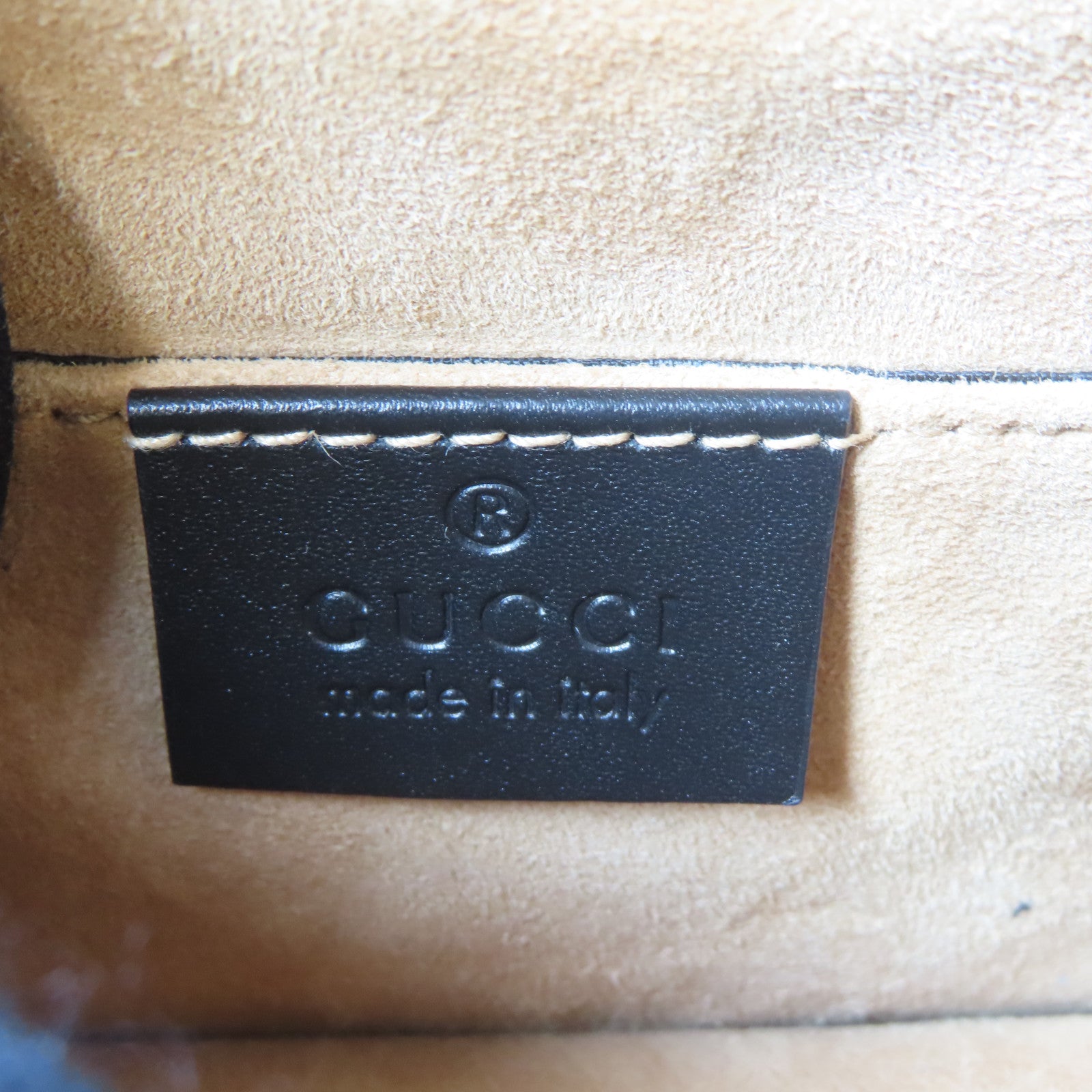 GUCCI 【激減優惠】牛皮皮革Sylvie Mini Chain Bag金扣鏈帶肩背袋黑色