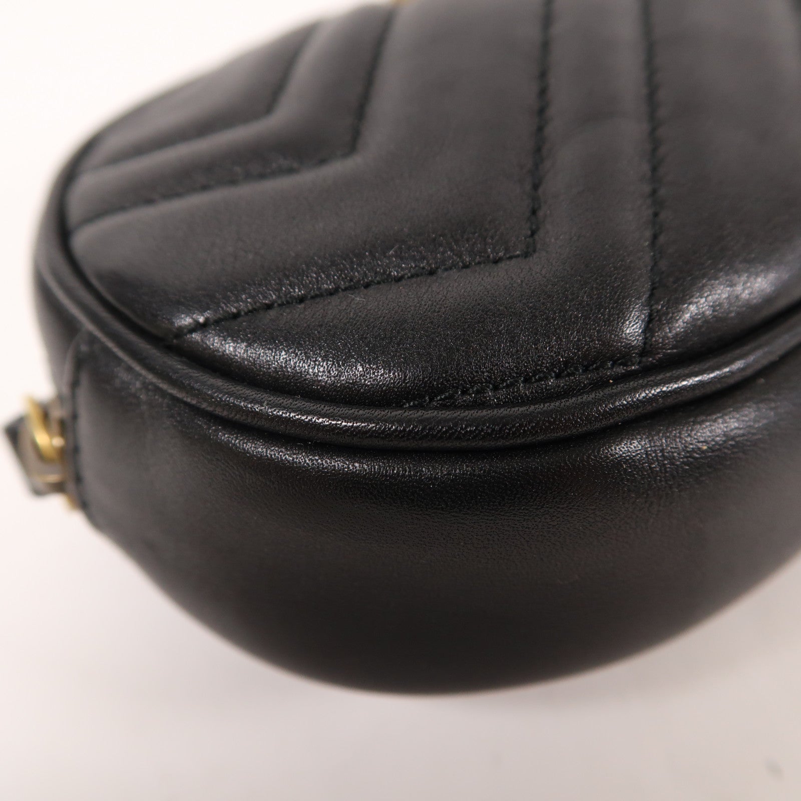 GUCCI 牛皮皮革GG Marmont金扣腰包