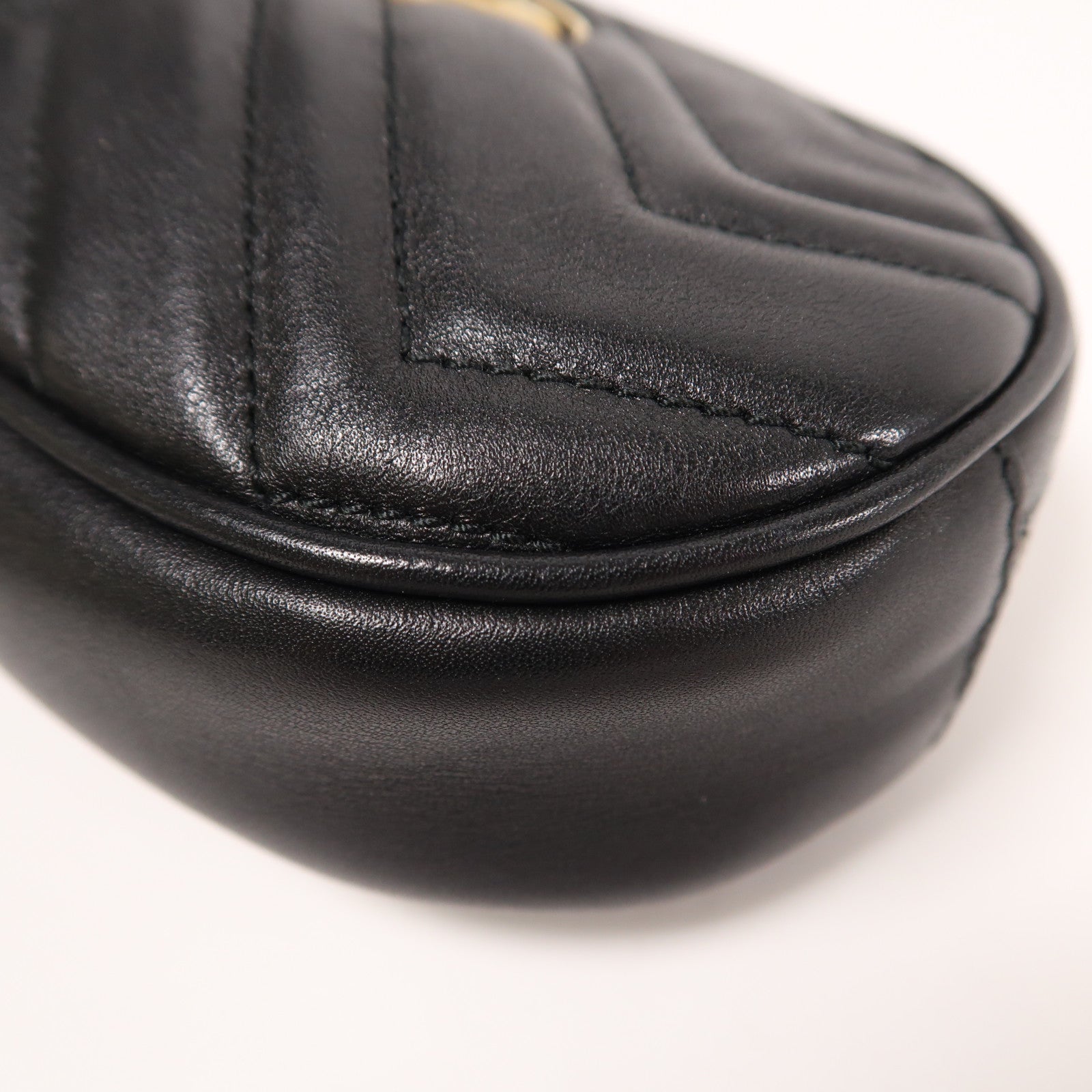 GUCCI 牛皮皮革GG Marmont金扣腰包