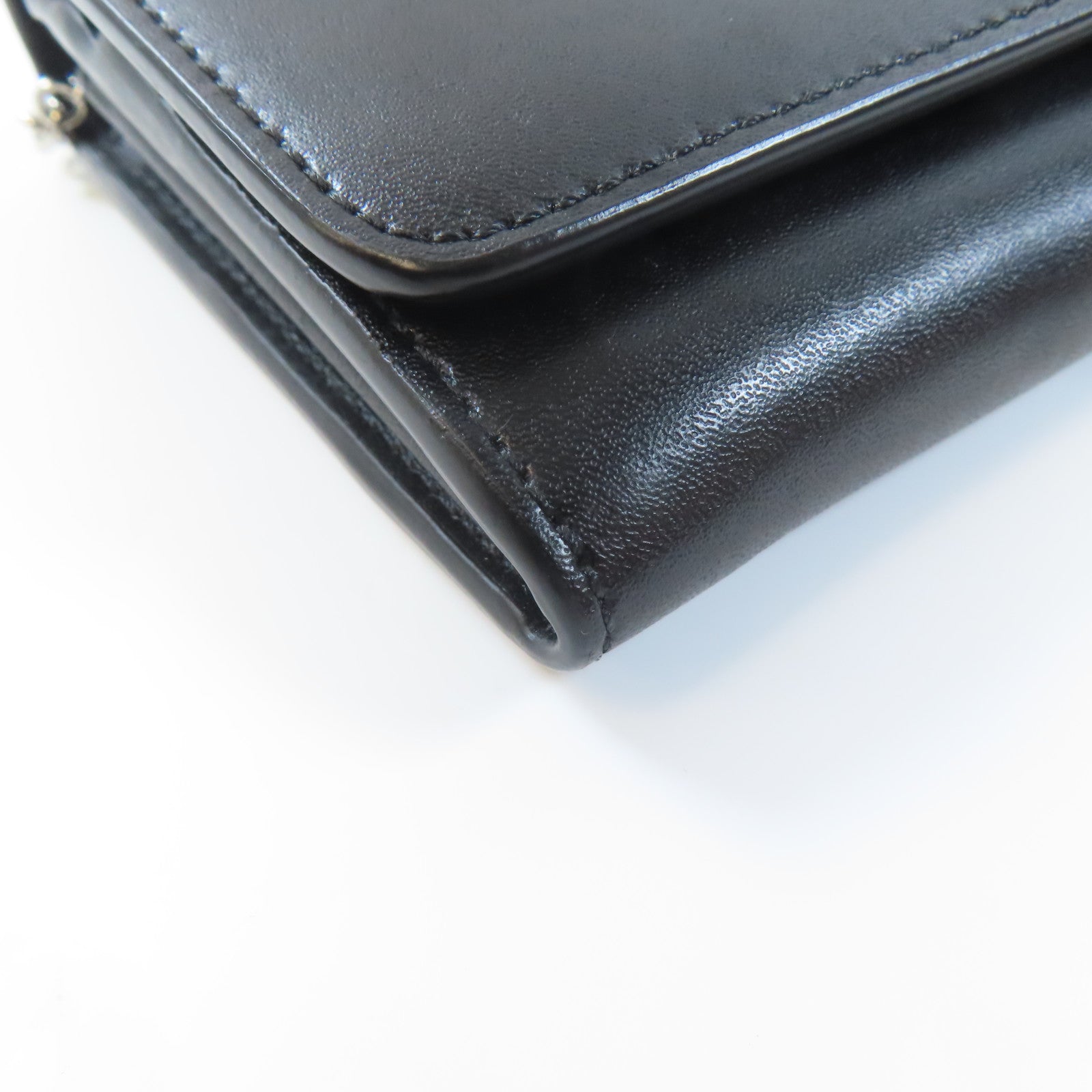 FENDI 牛皮皮革Karl Lagerfeld Wallet With Chain銀扣鏈帶肩背袋黑色