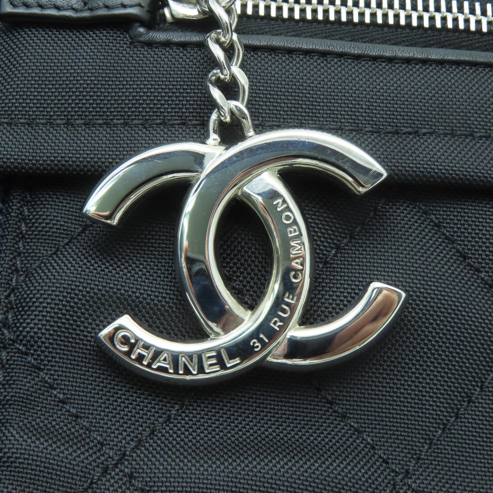 CHANEL 【激減優惠】尼龍/帆布Tote Bag銀扣手挽袋深藍色/黑色
