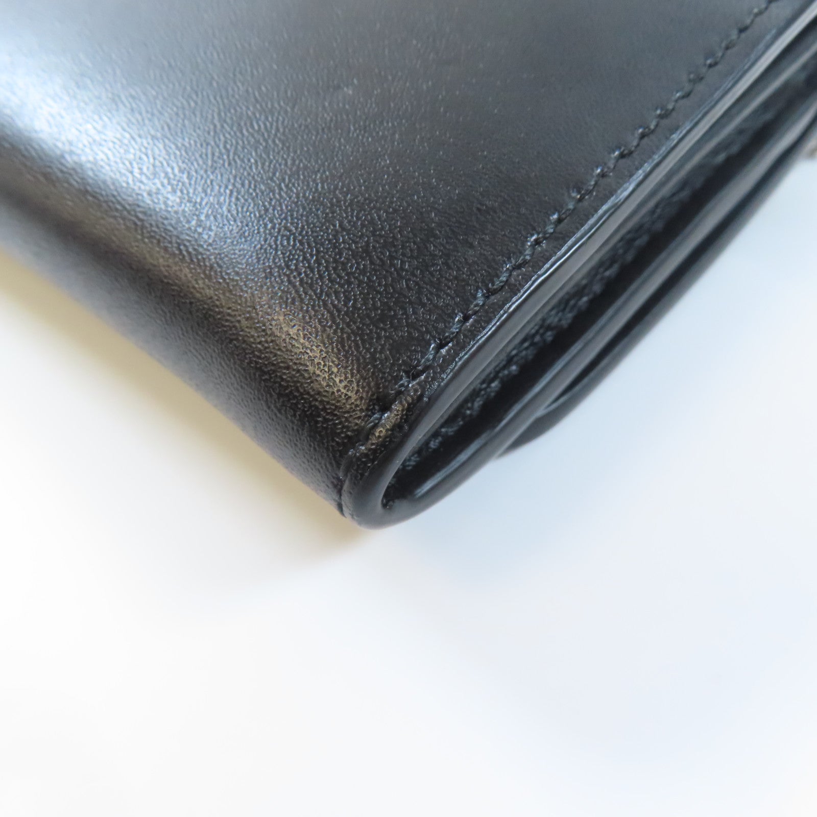 FENDI 牛皮皮革Karl Lagerfeld Wallet With Chain銀扣鏈帶肩背袋黑色