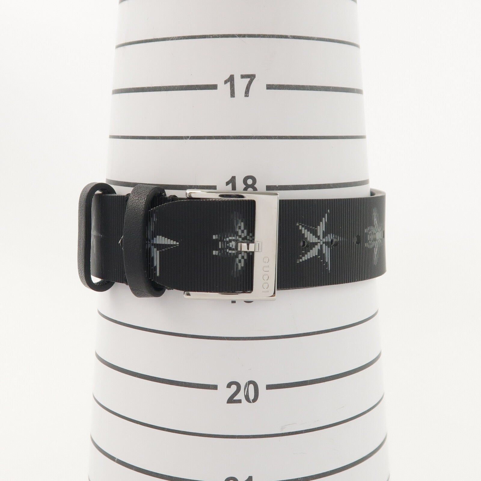 GUCCI G-Timeless 126.4/YA1264105