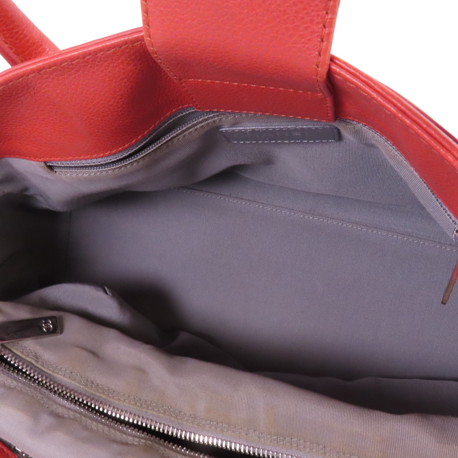 CHANEL 牛皮皮革Shoulder Bag銀扣肩背袋