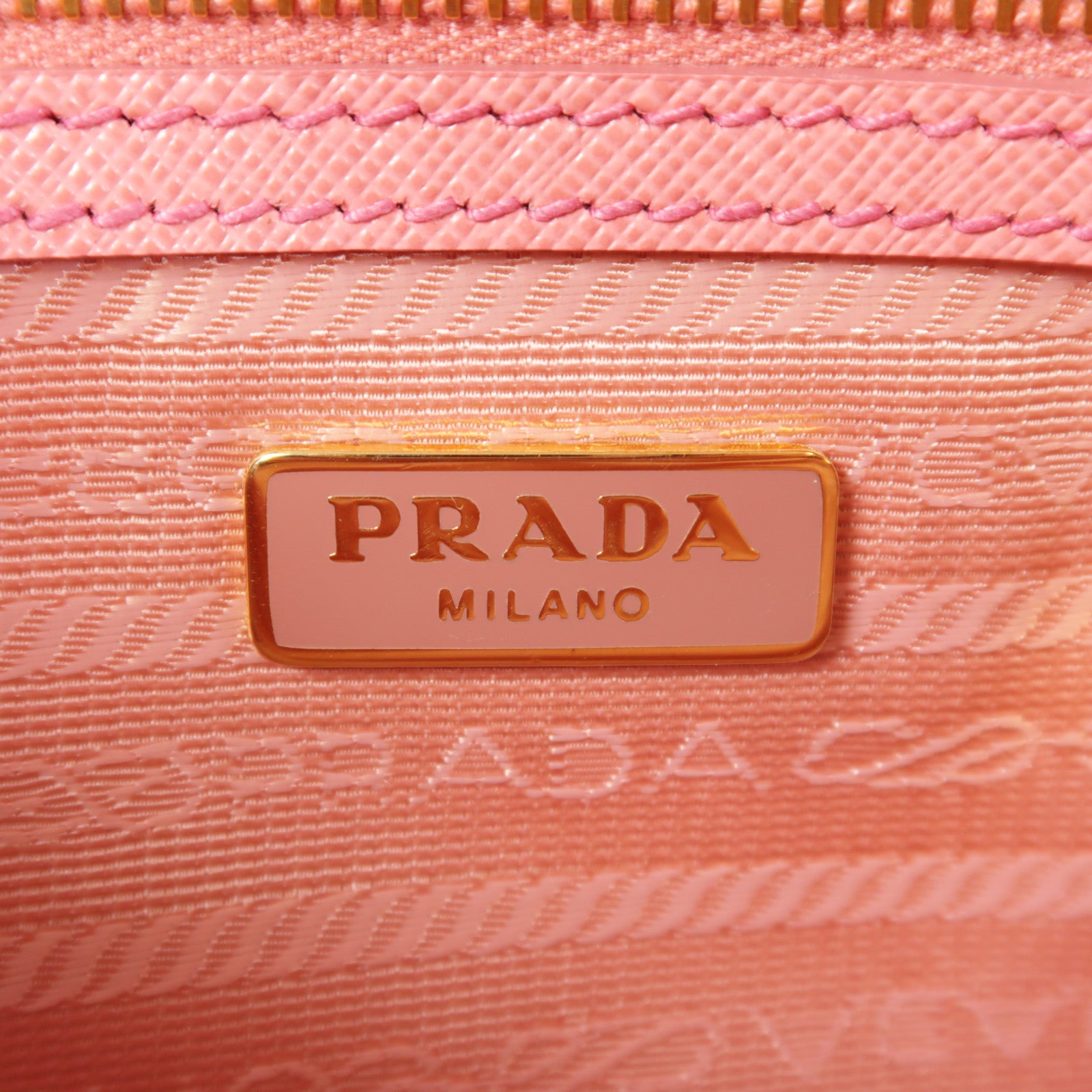 PRADA Saffiano皮革Shoulder Bag金扣肩背袋