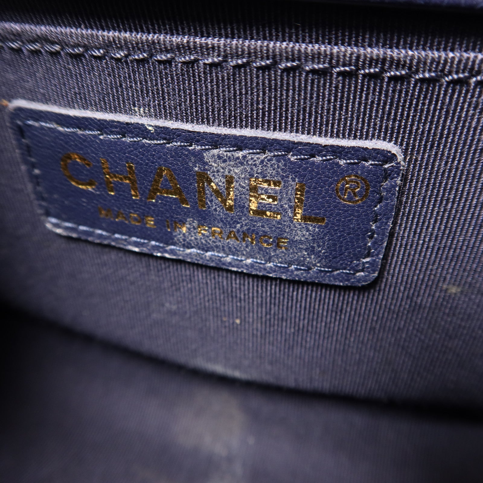 CHANEL 牛皮皮革Boy 20鏈帶肩背袋