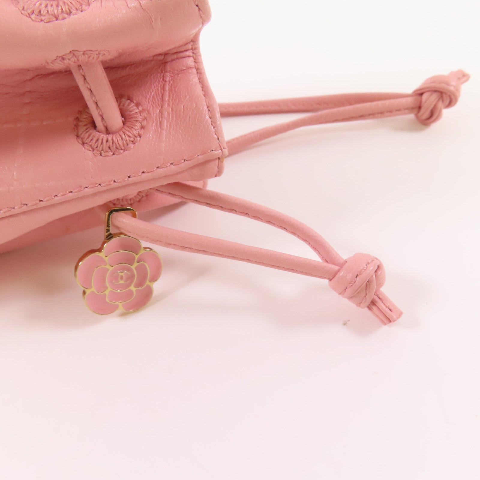 CHANEL 【激減優惠】羊皮皮革Pouch金扣小袋