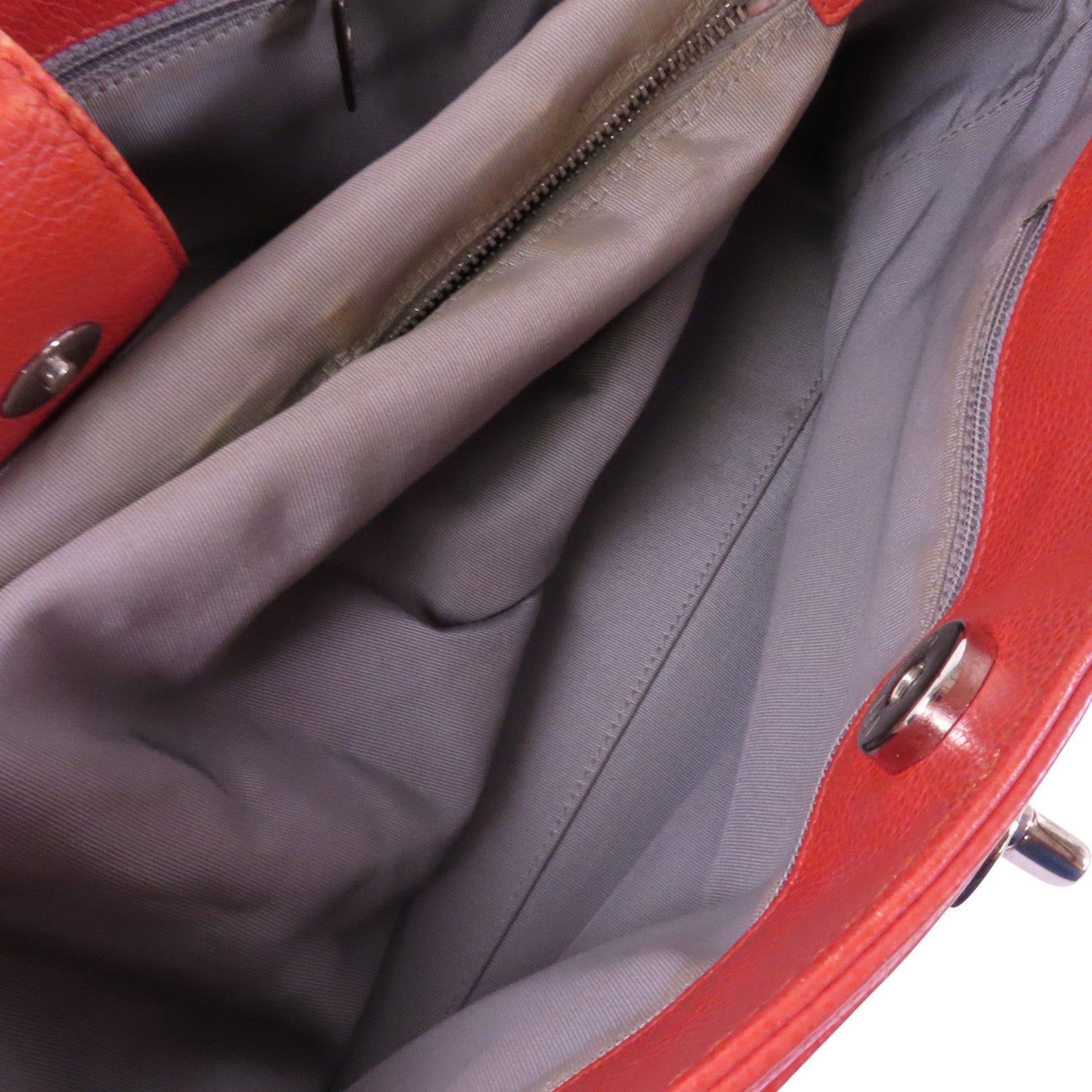 CHANEL 牛皮皮革Shoulder Bag銀扣肩背袋