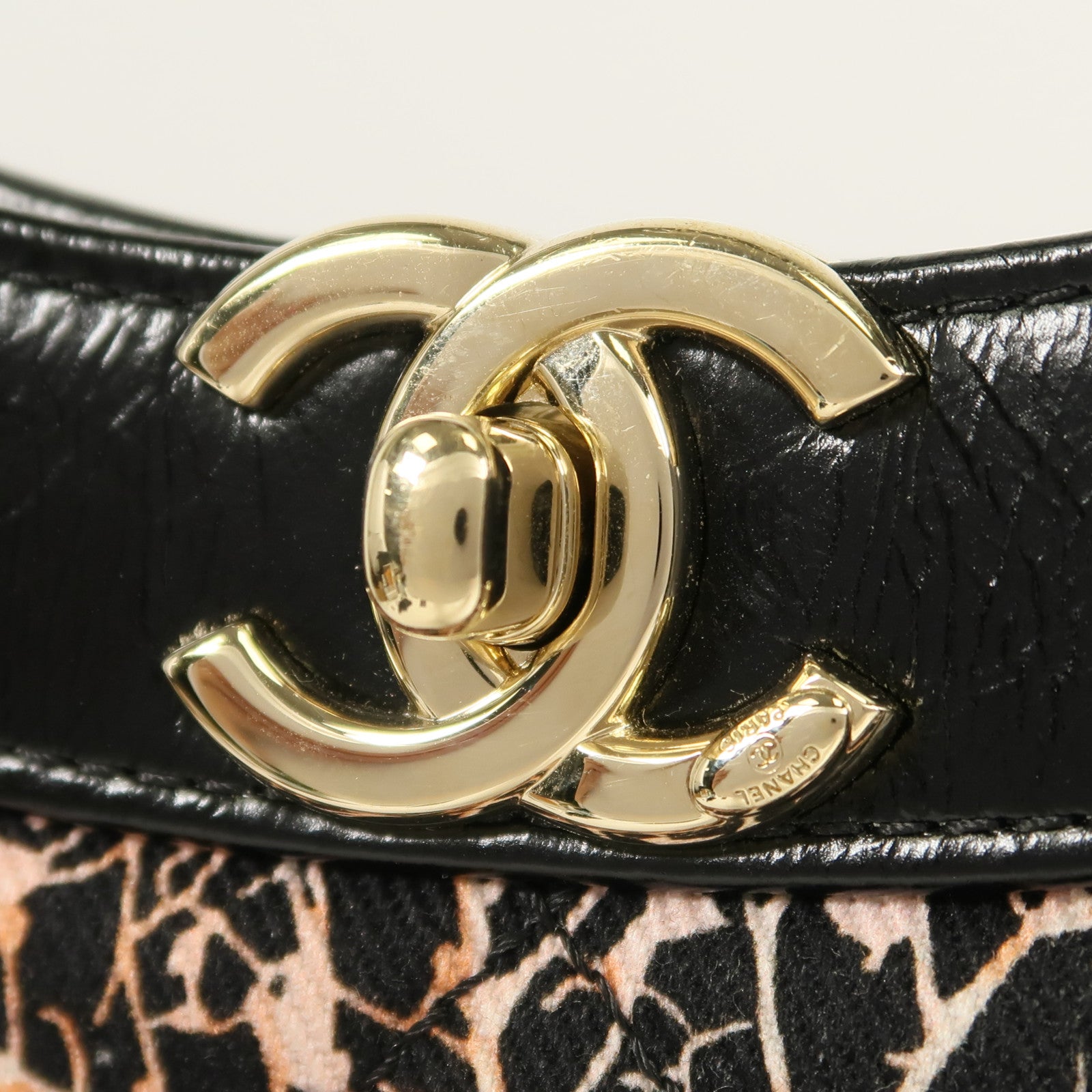 CHANEL 帆布/牛皮皮革Hand Bag金扣手挽袋