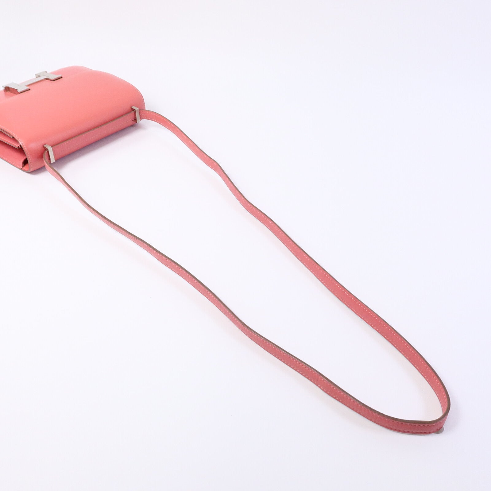 HERMES Tadelakt皮革Constance Mini肩背袋Rose Azalee