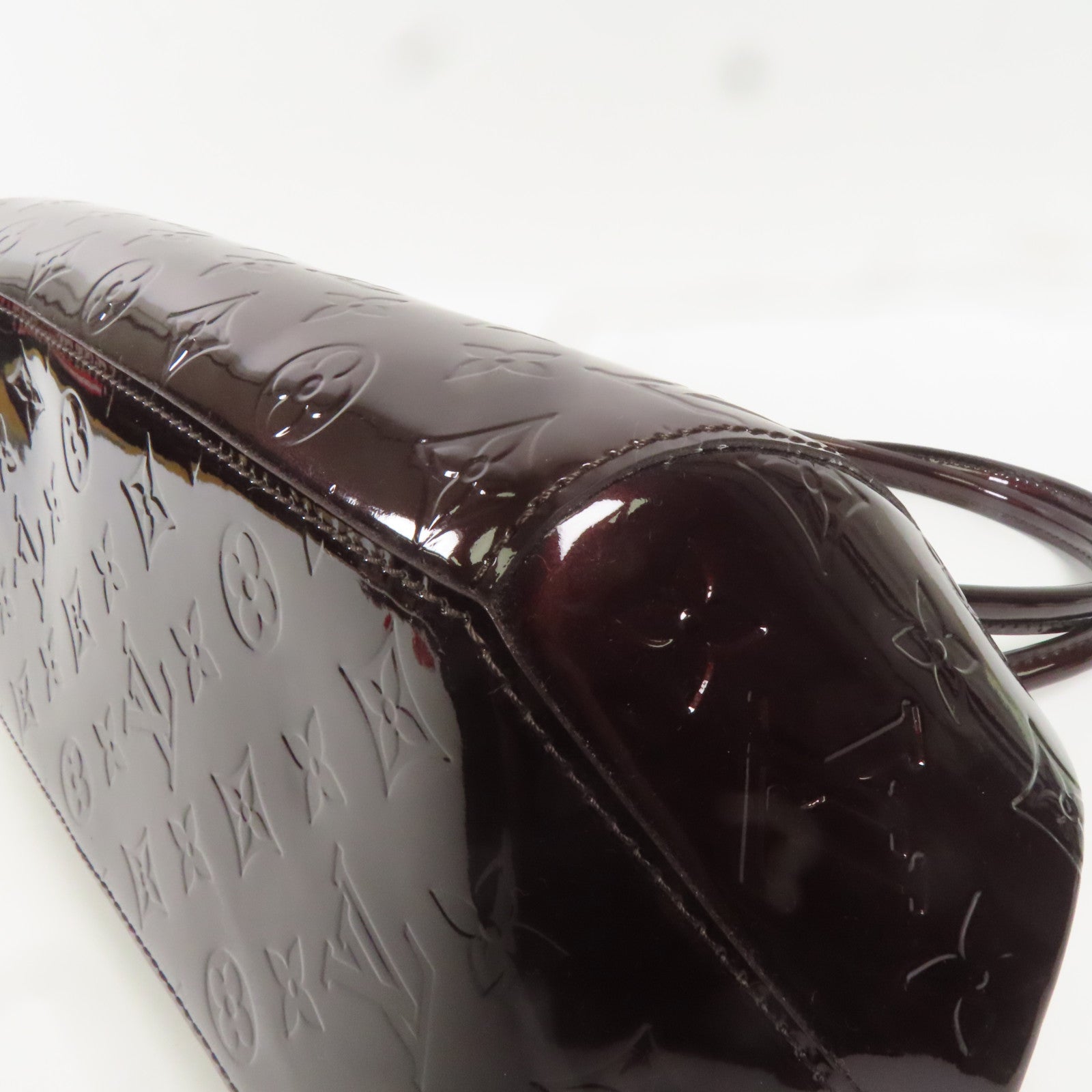 LOUIS VUITTON Monogram Vernis Sherwood PM金扣肩背袋酒紅色